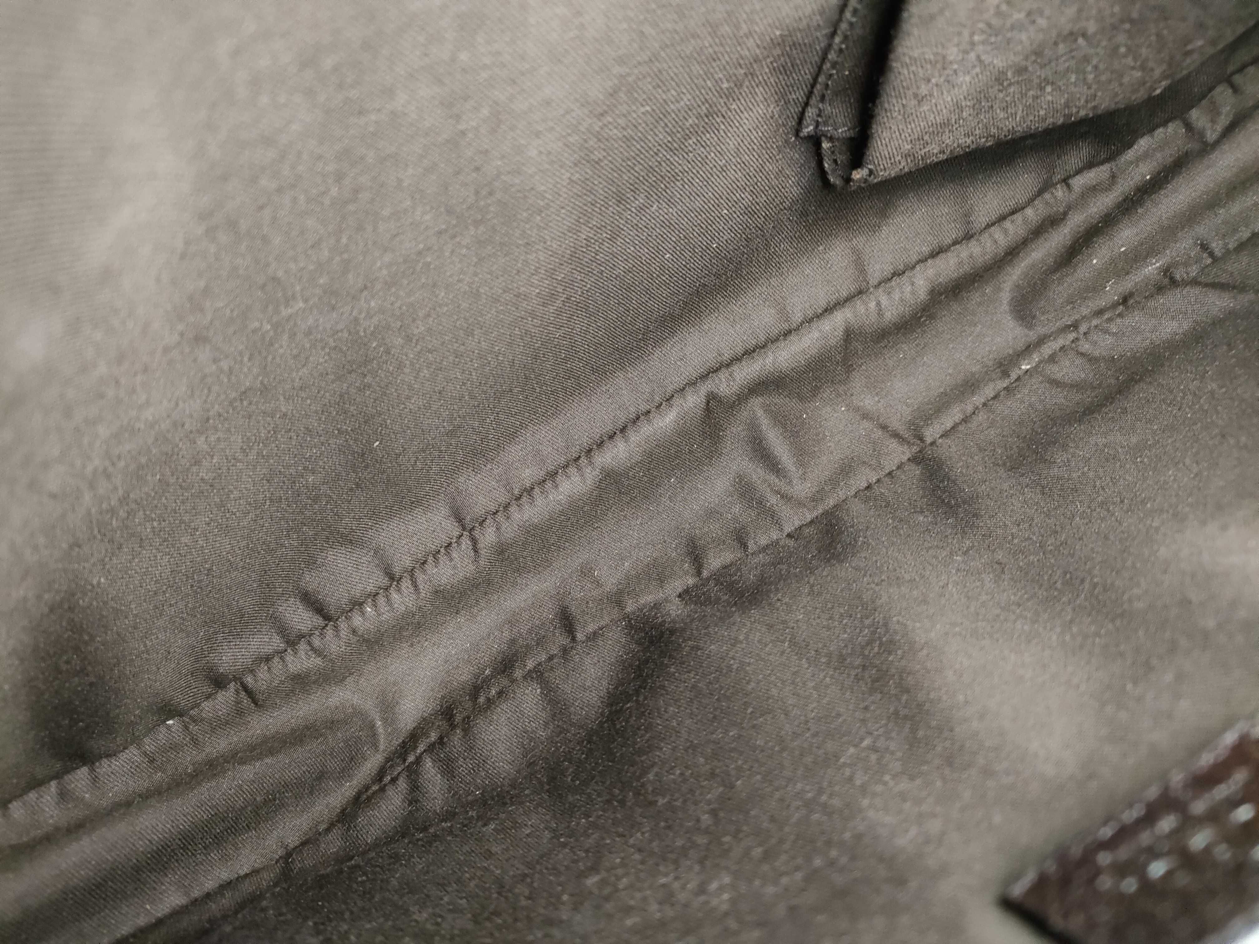 GG Canvas Shoulder Bag — view 10
