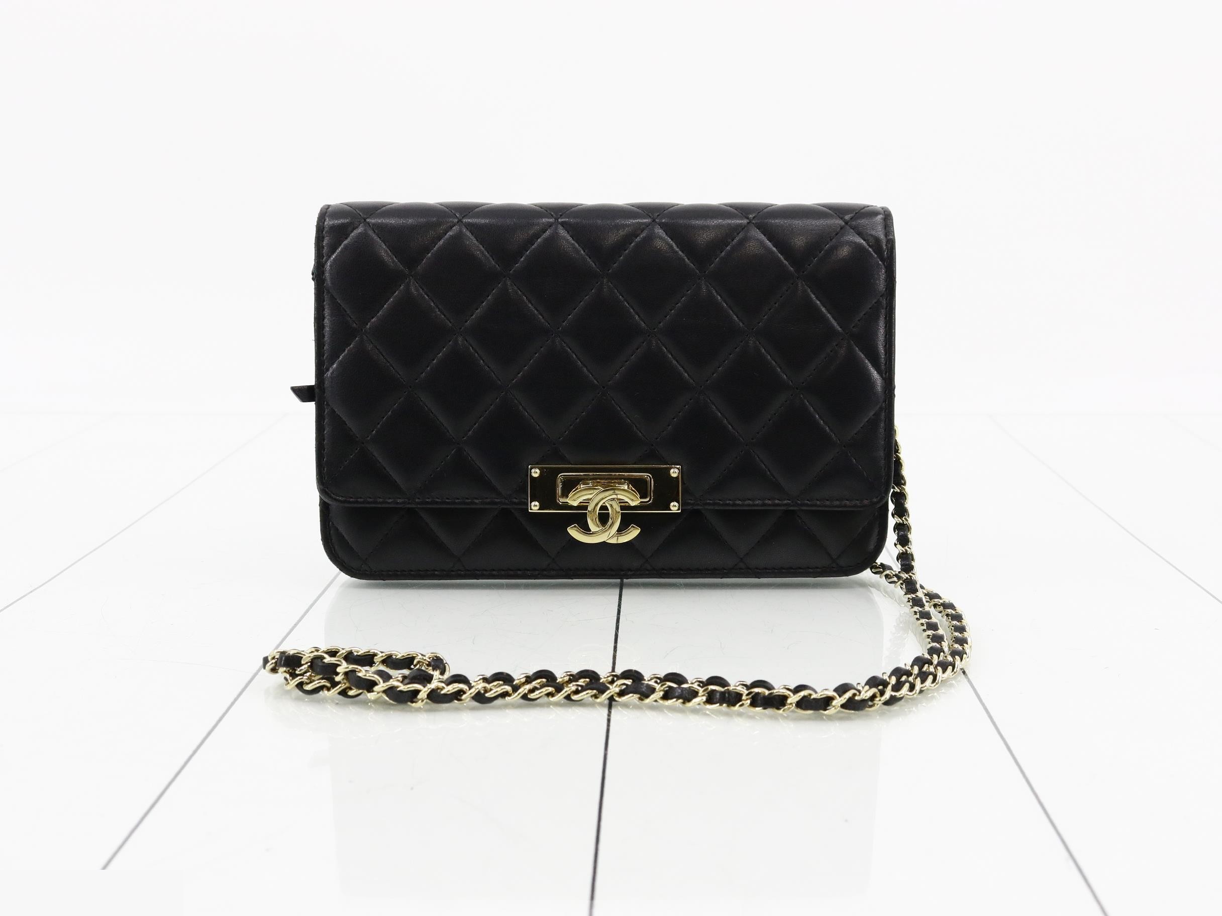 Matelassé chain wallet, lambskin, black