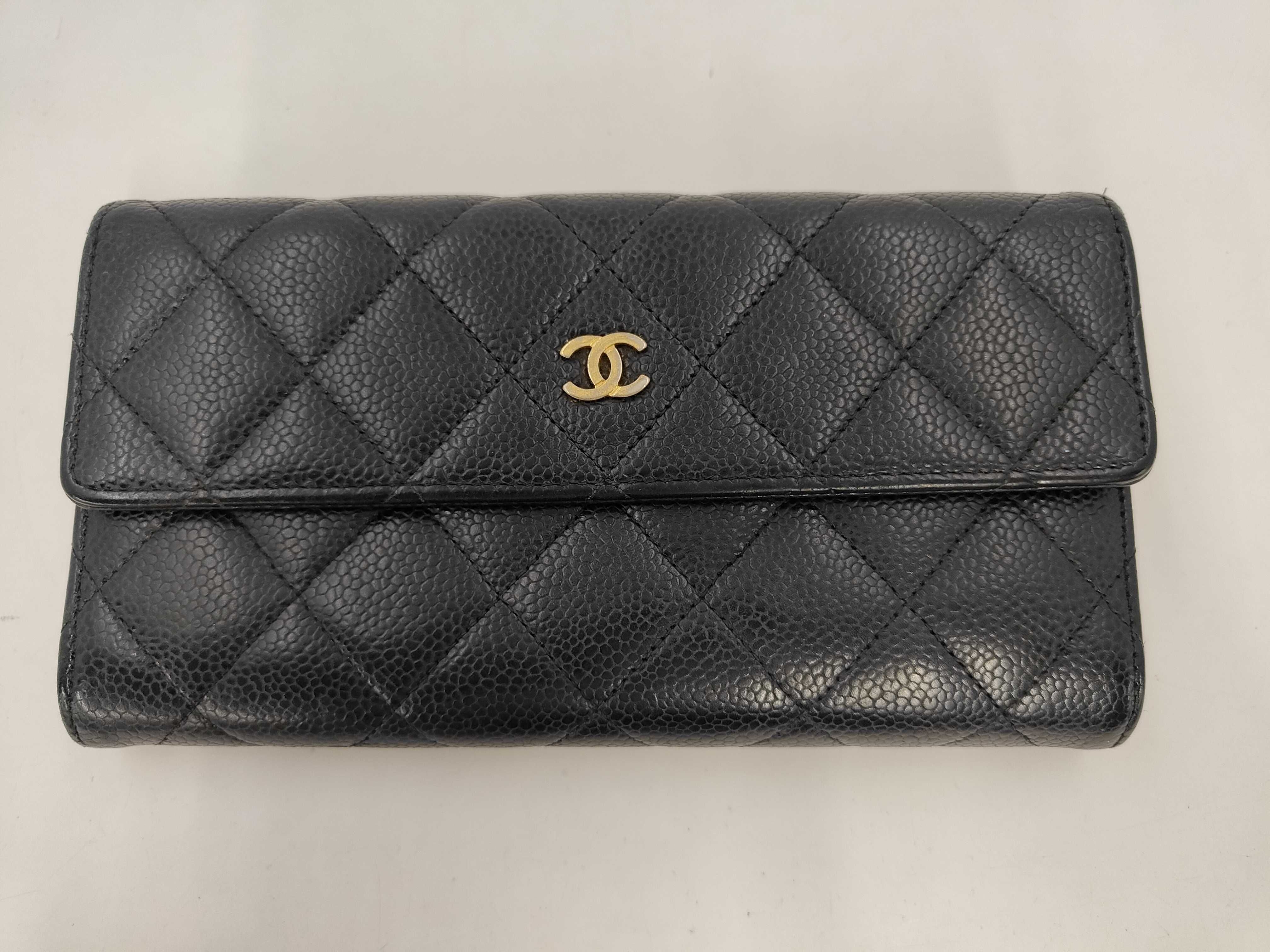 Caviar Skin Coco Classic Small Wallet