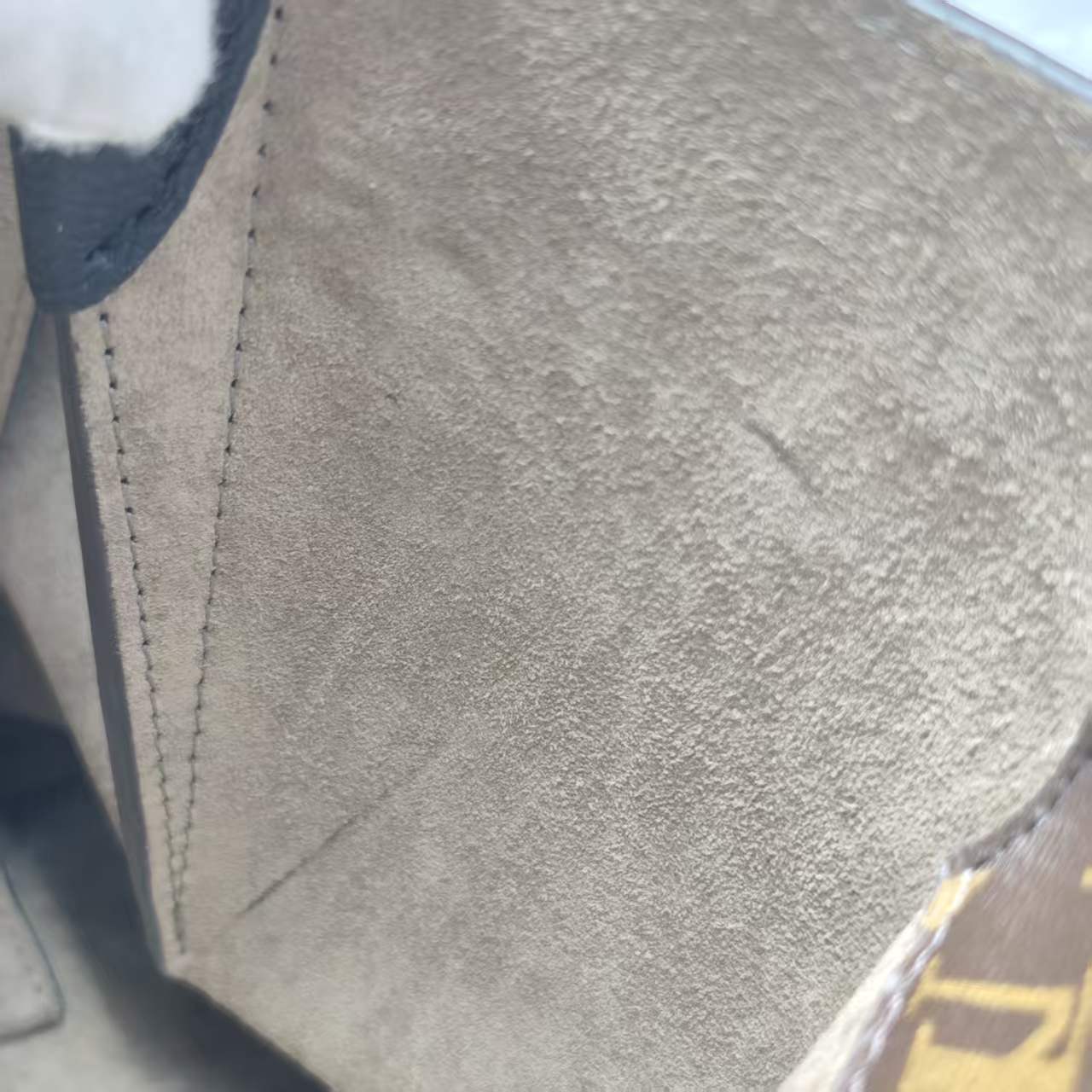 【*Shipped from: China*】LOUIS VUITTON PU Handbag — view 15