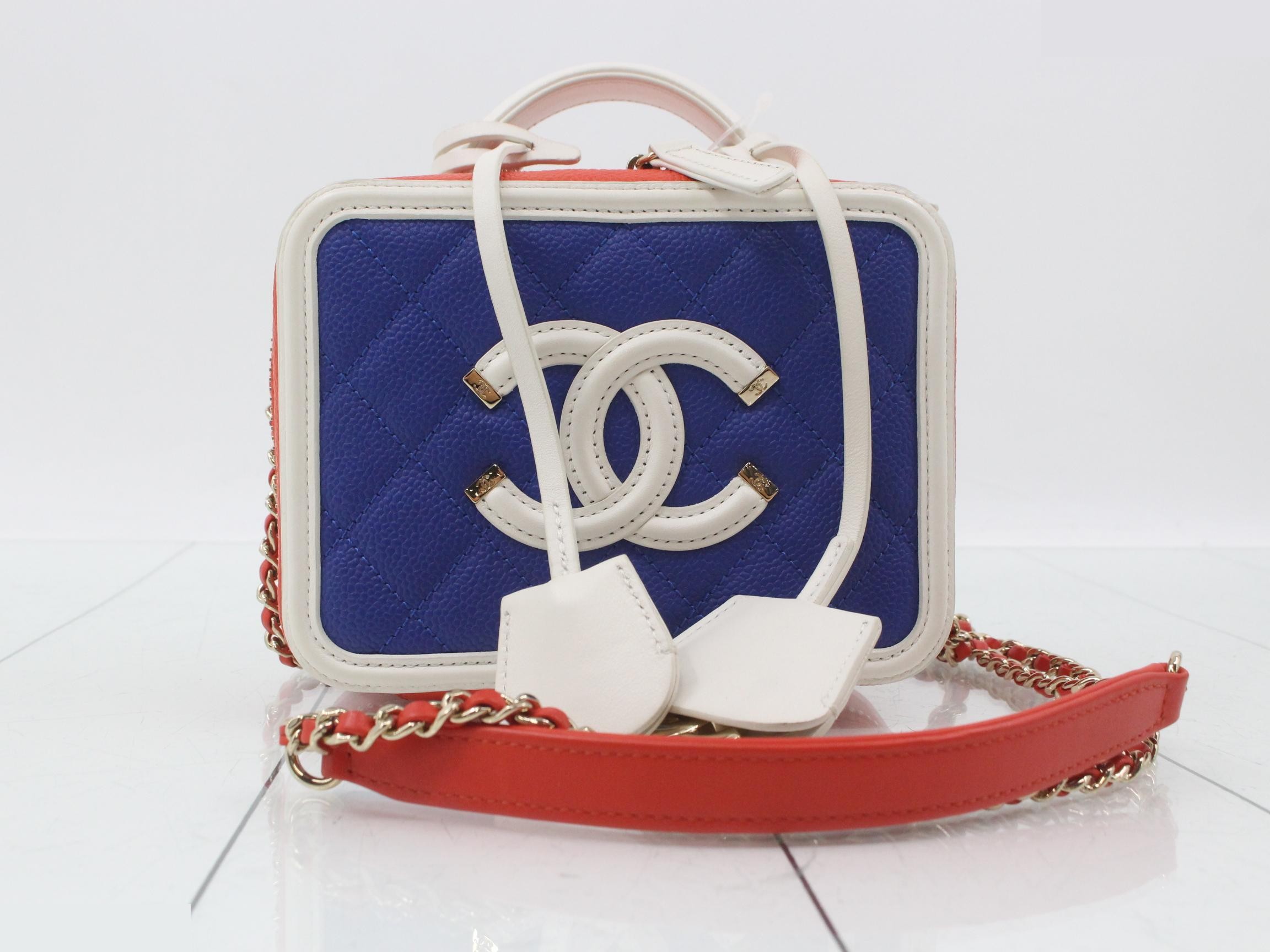Caviar leather chain handbag/shoulder bag (2-way)