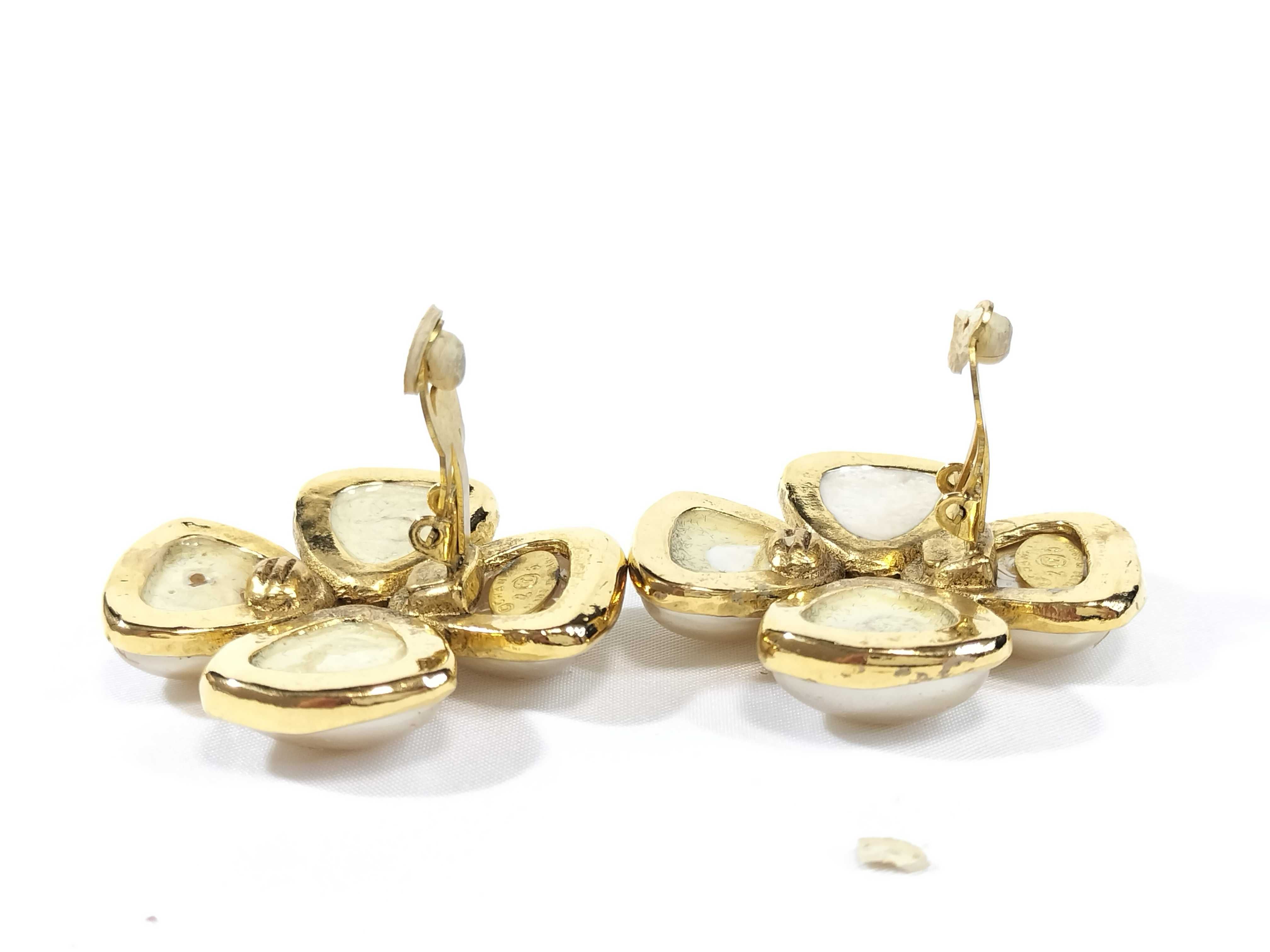 Clover Pearl Earrings 2 6 Other Accessories — view 4