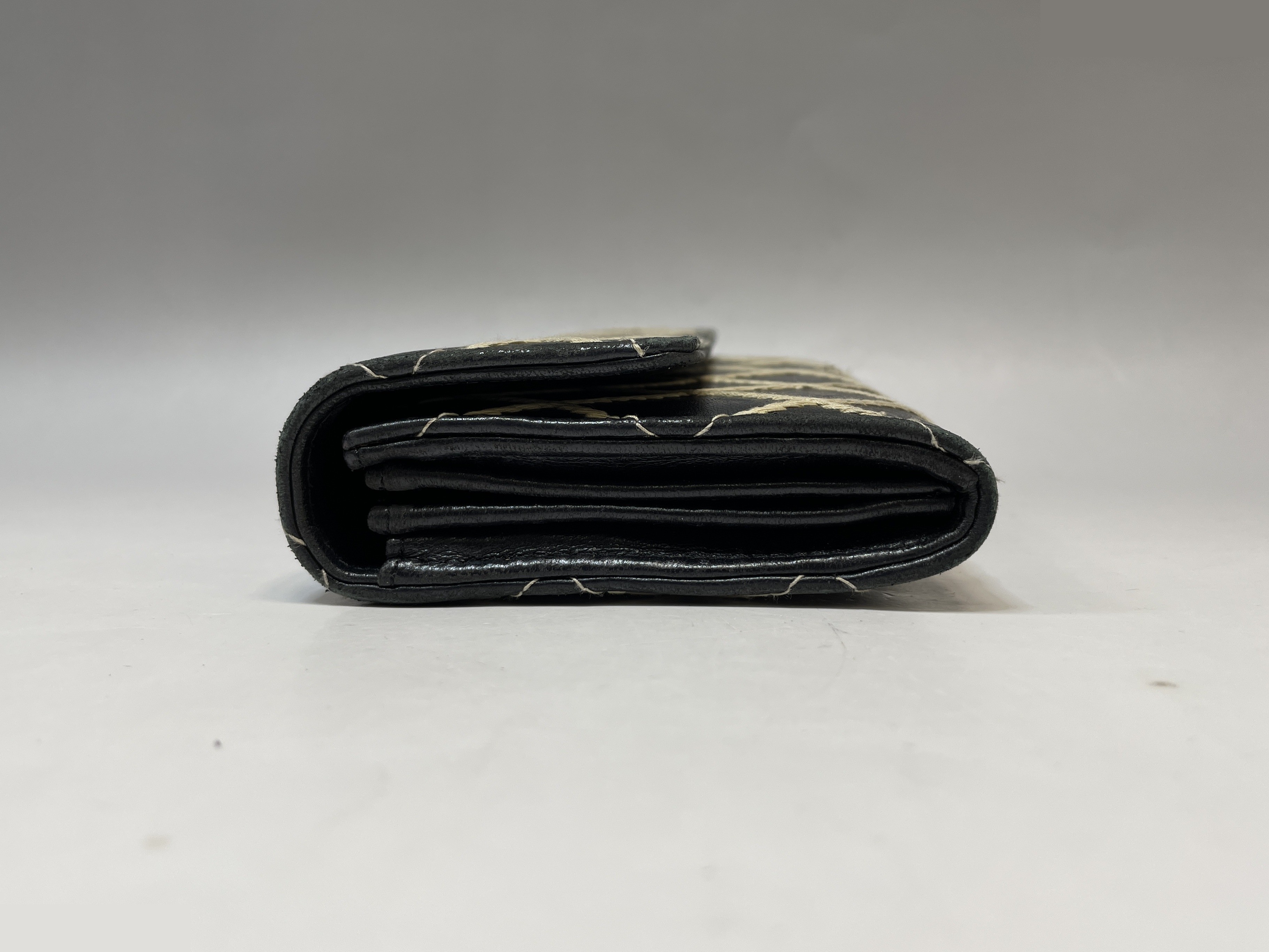 Wild Stitch Genuine Leather Bi-fold Long Wallet, Black, Series 20 — view 4