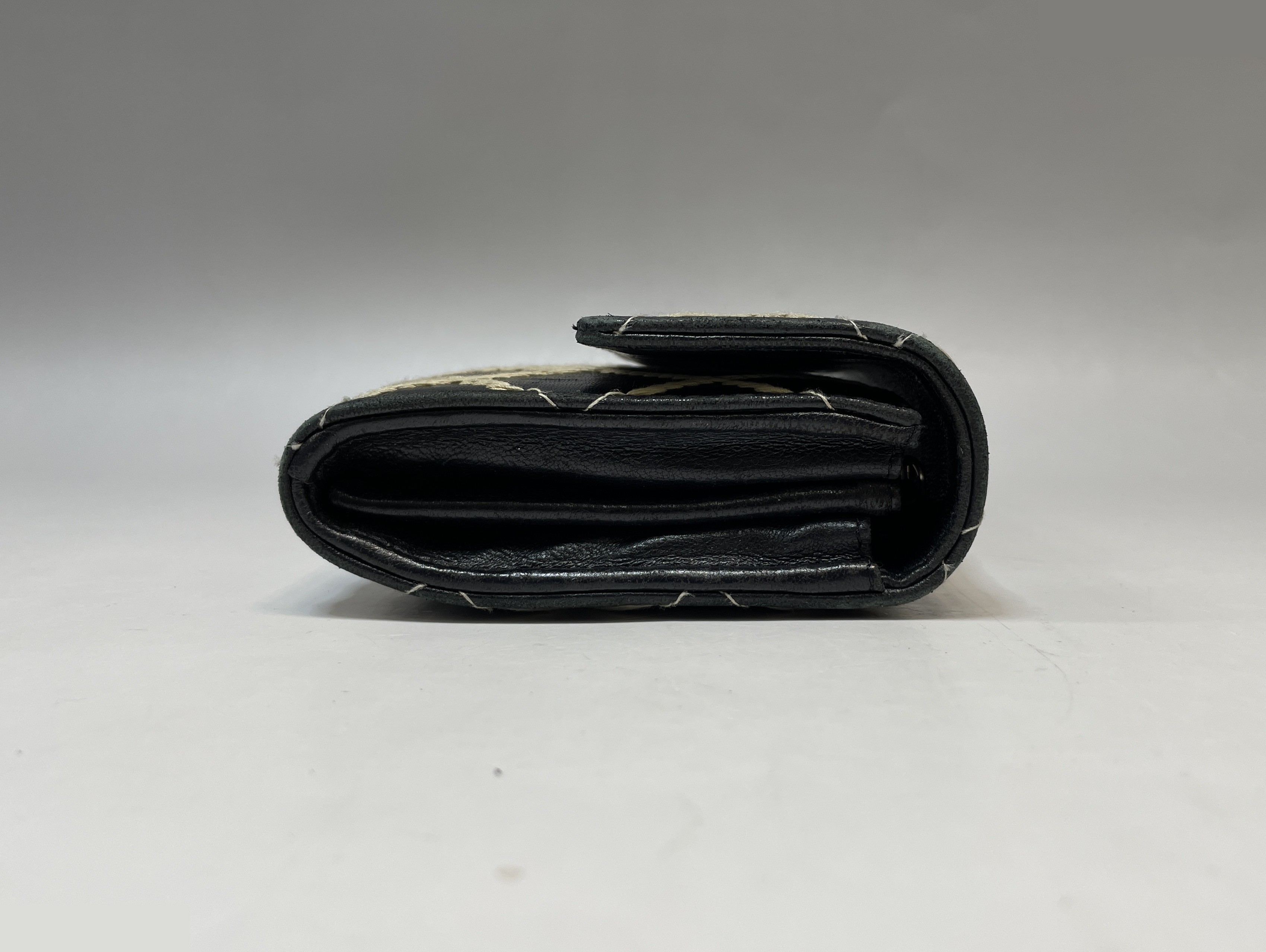 Wild Stitch Genuine Leather Bi-fold Long Wallet, Black, Series 20 — view 5