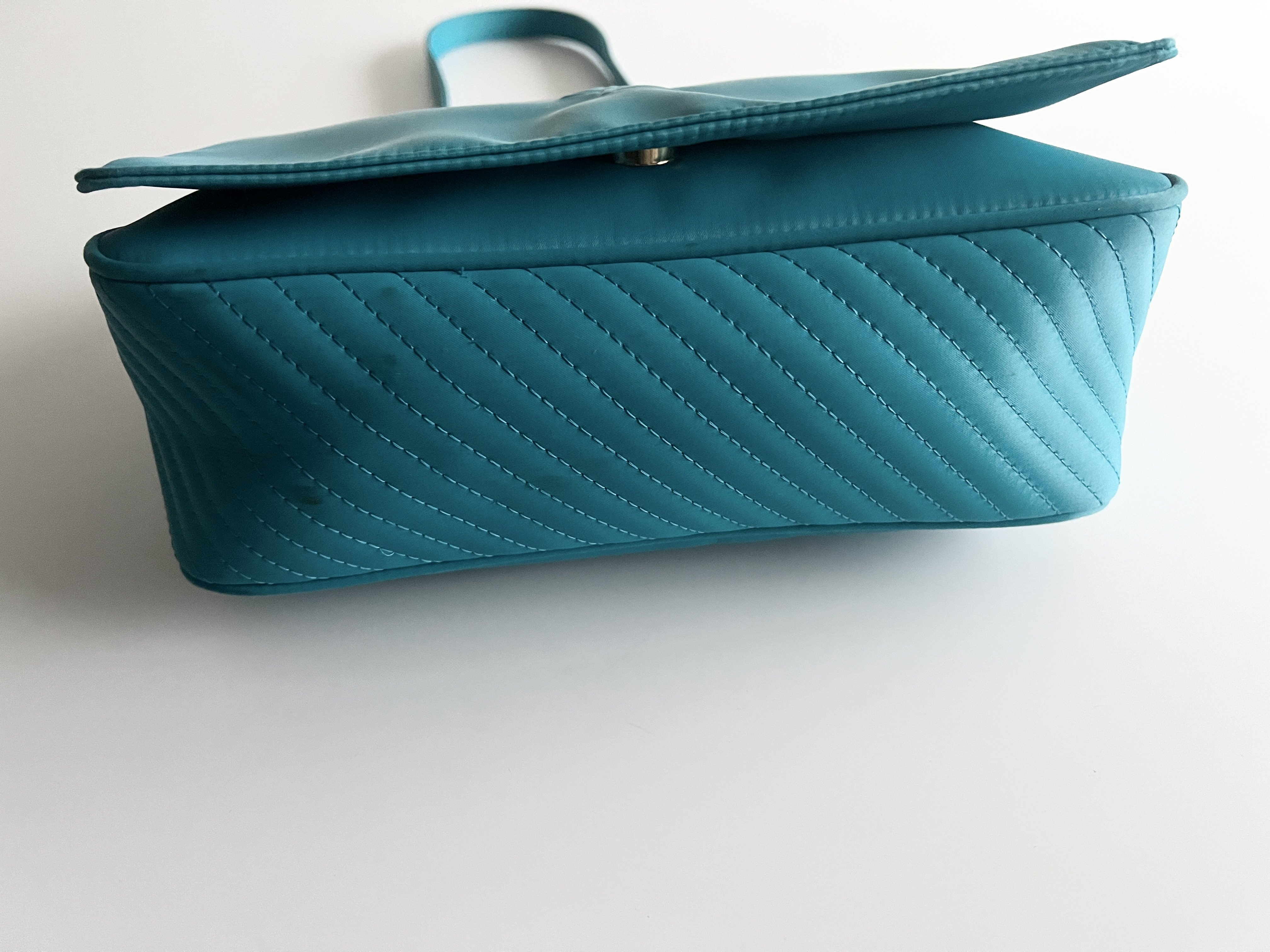 Cassandra Logo Canvas Nylon Shoulder Bag (One-Shoulder Bag) — view 12