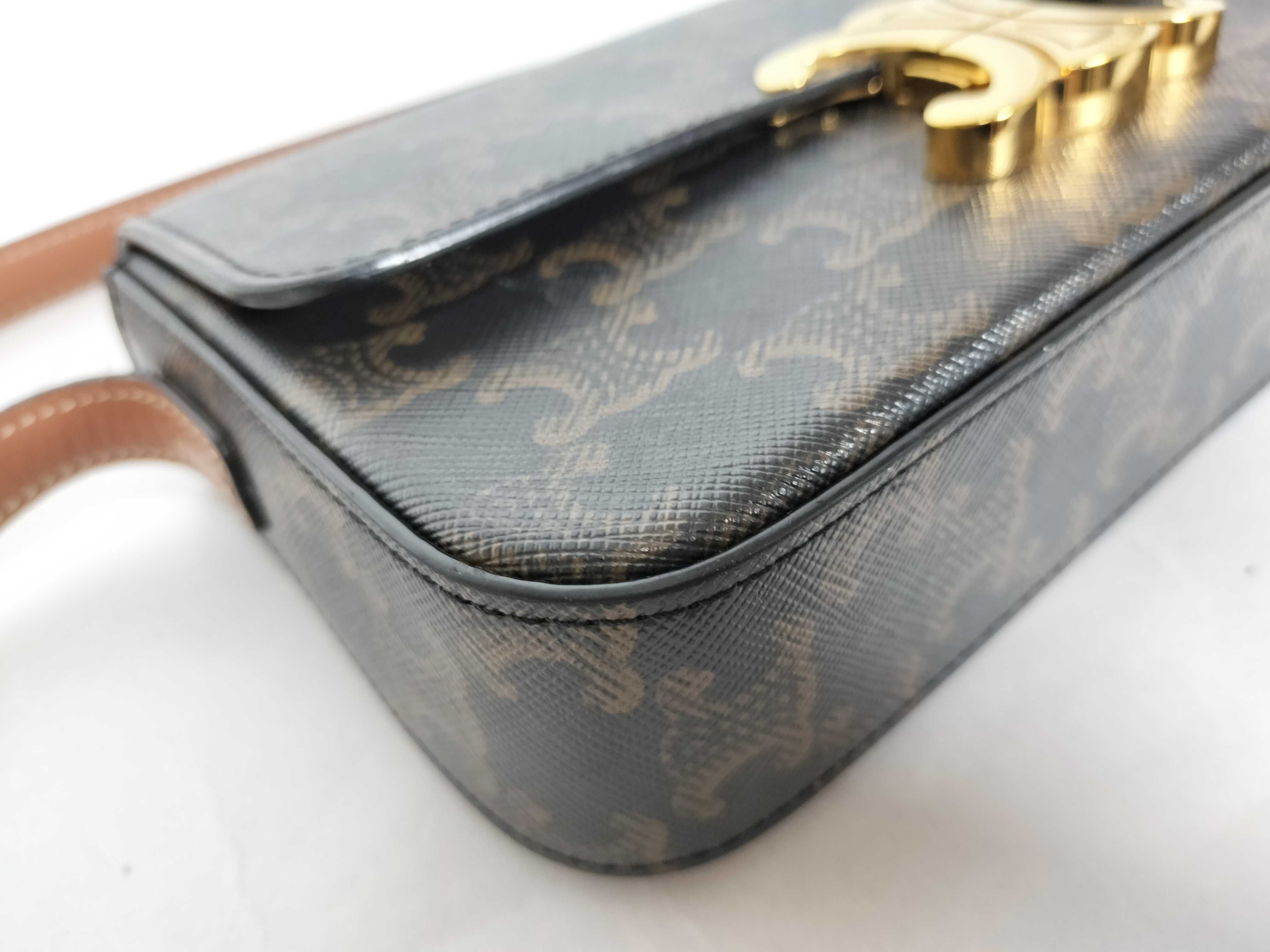 Claude Triomphe Gold Shoulder Bag — view 6