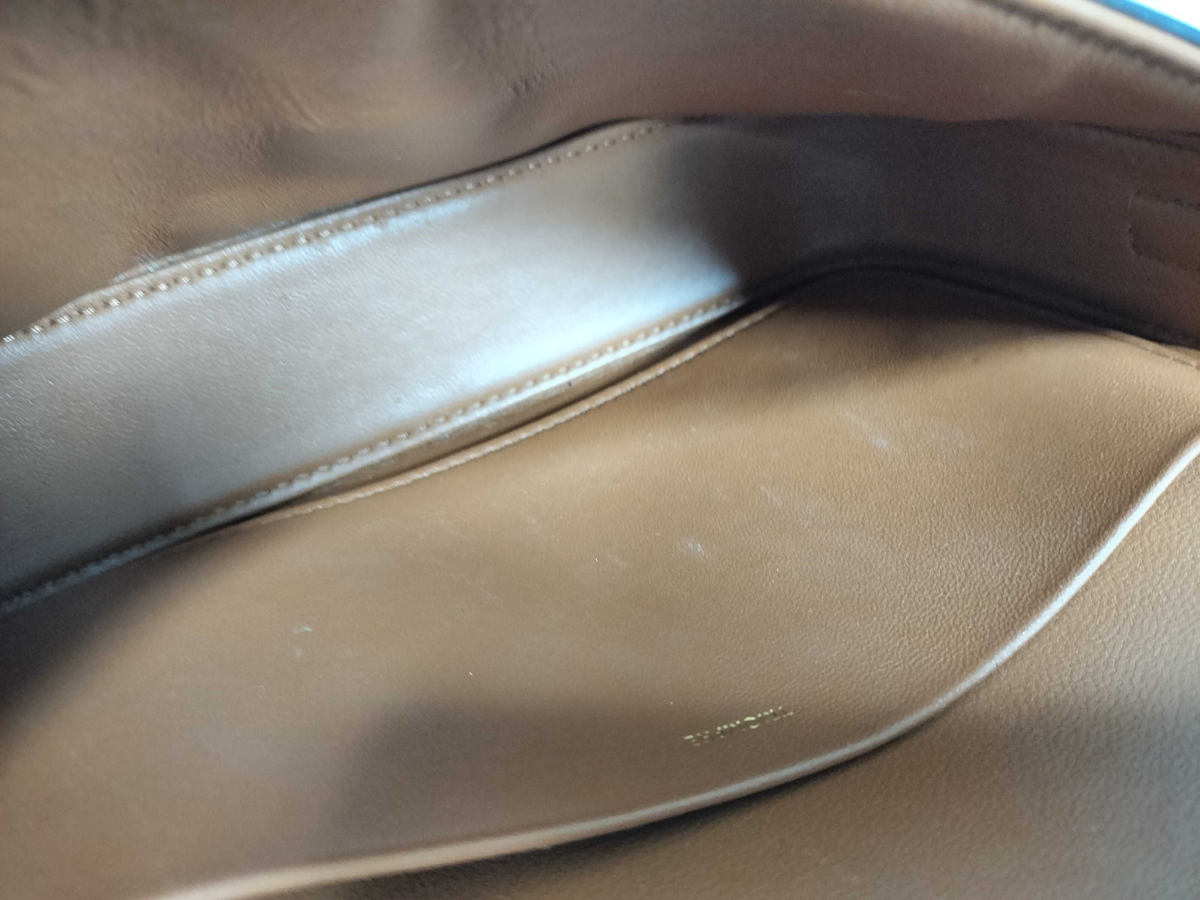 Claude Triomphe Gold Shoulder Bag — view 9