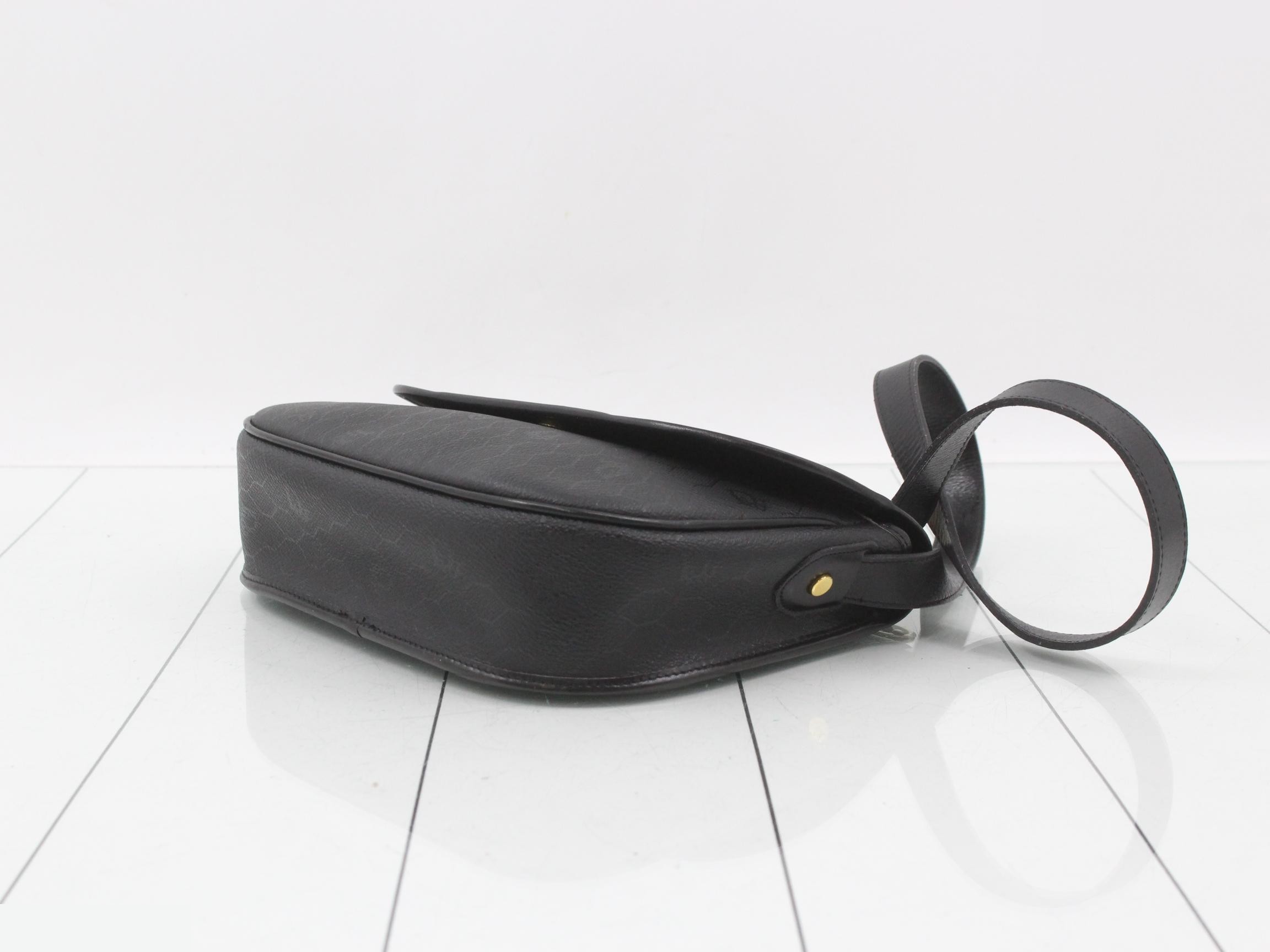 Shoulder bag with honeycomb pattern and pouch. — view 6