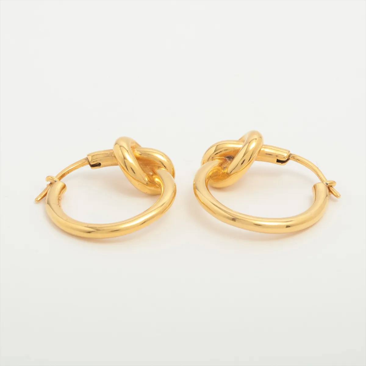 Knot SCA1224 Earrings (for both ears) GP Gold — view 3