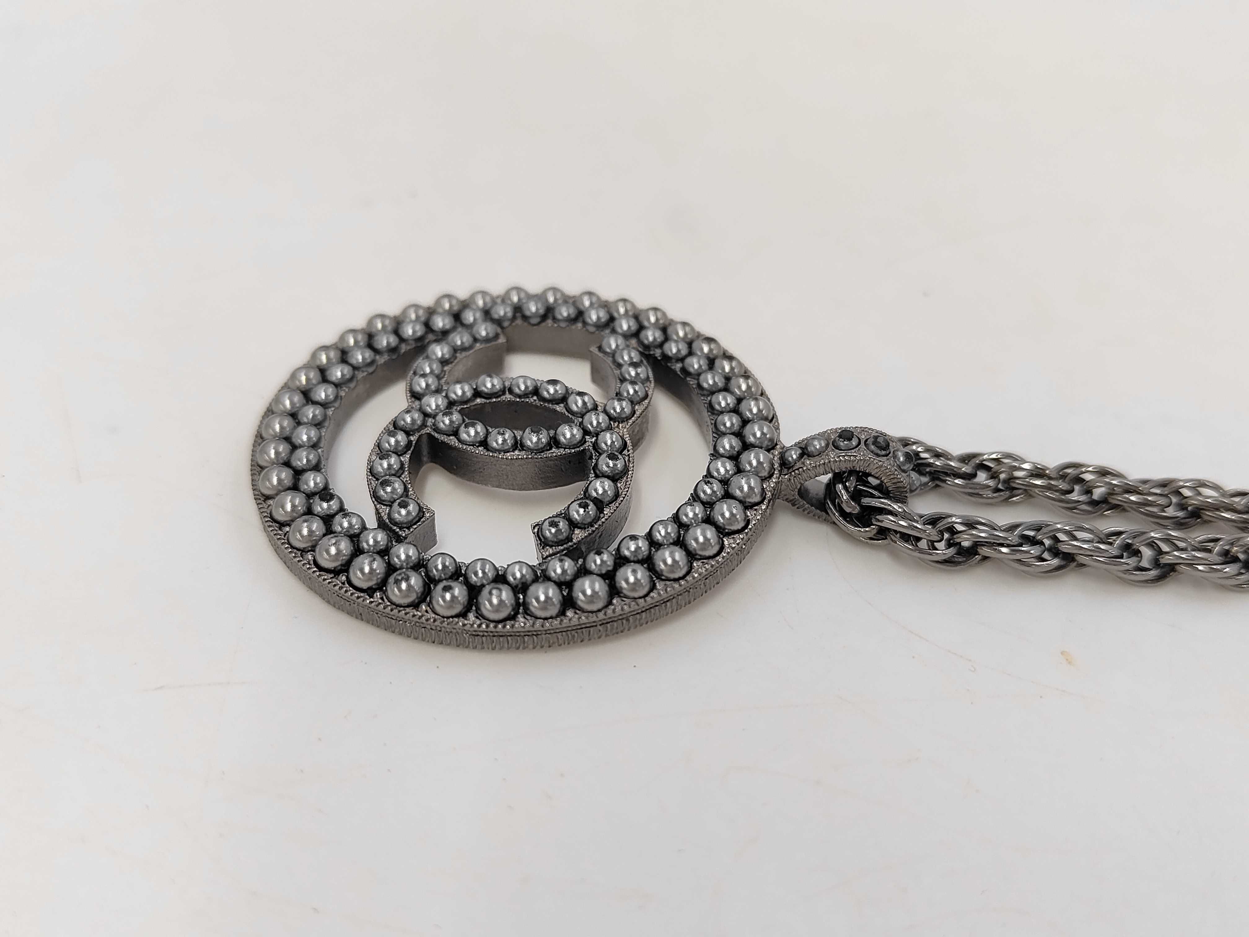 necklace — view 2