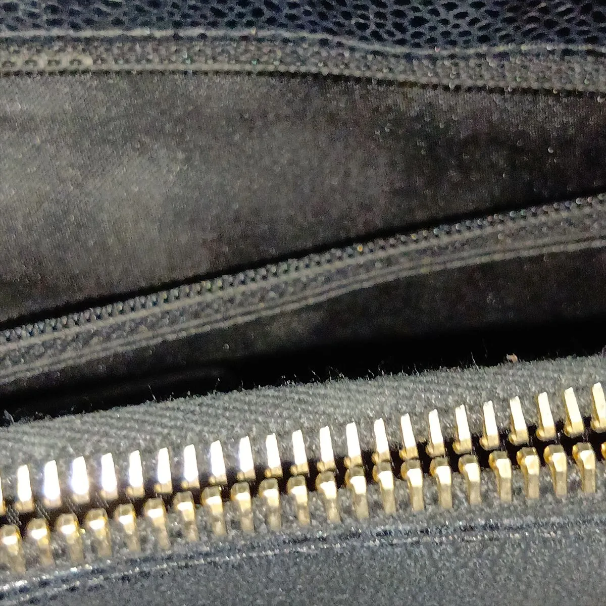GST Caviar Skin Chain Tote Bag, Black with Gold Hardware, 161584335, Serial Number 16 — view 13