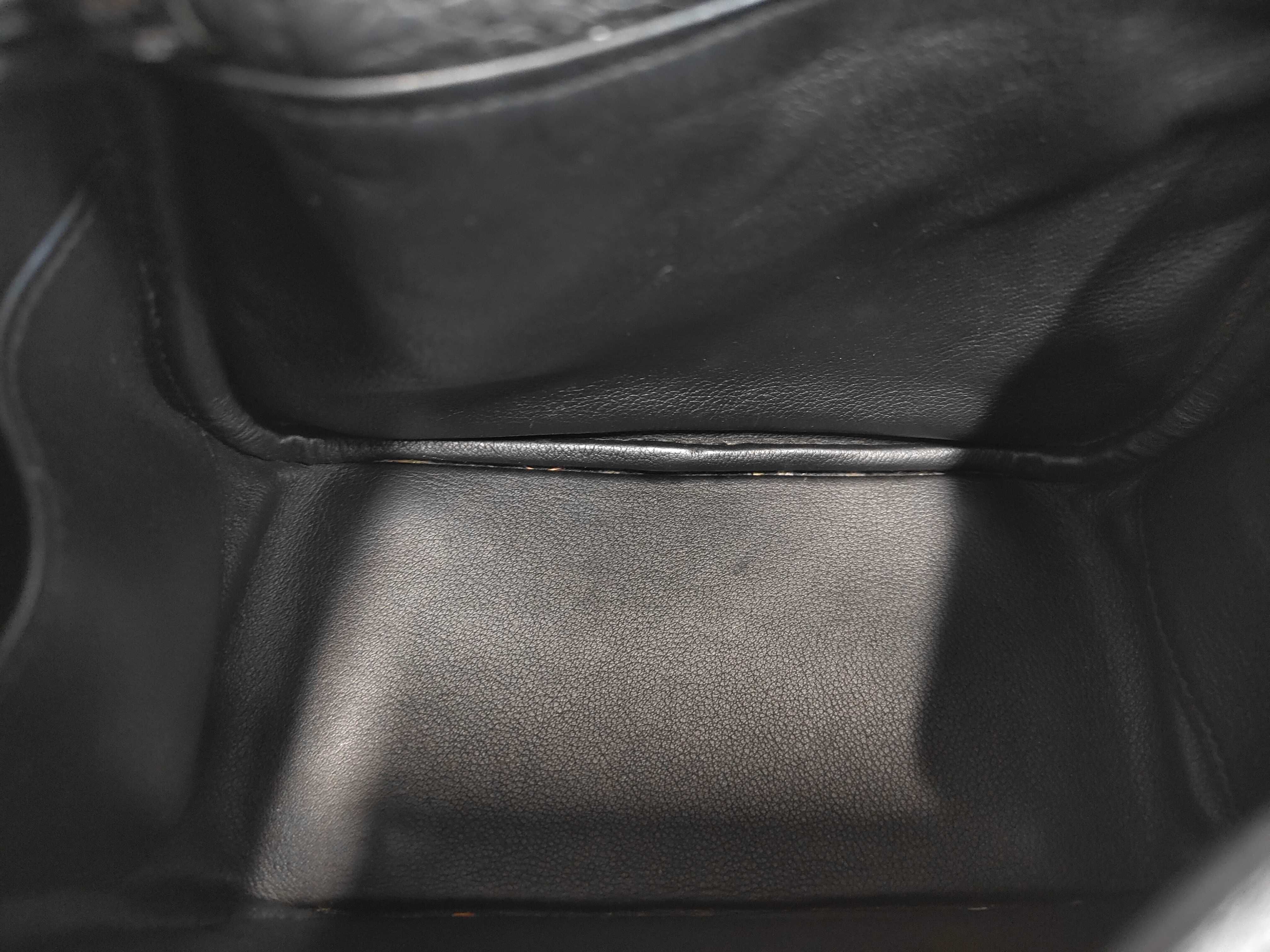 Lindy Mini Taurillon Leather Handbag, Black, Silver Hardware, Z Stamp — view 8