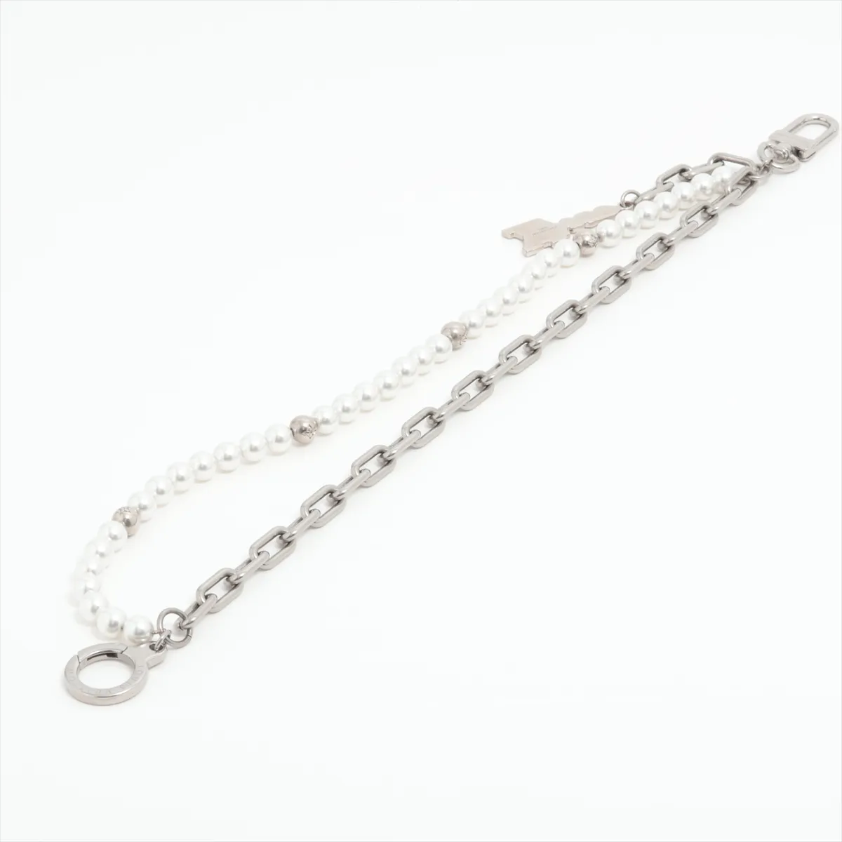 AK5204 Charm GP x Fake Pearl Silver — view 2