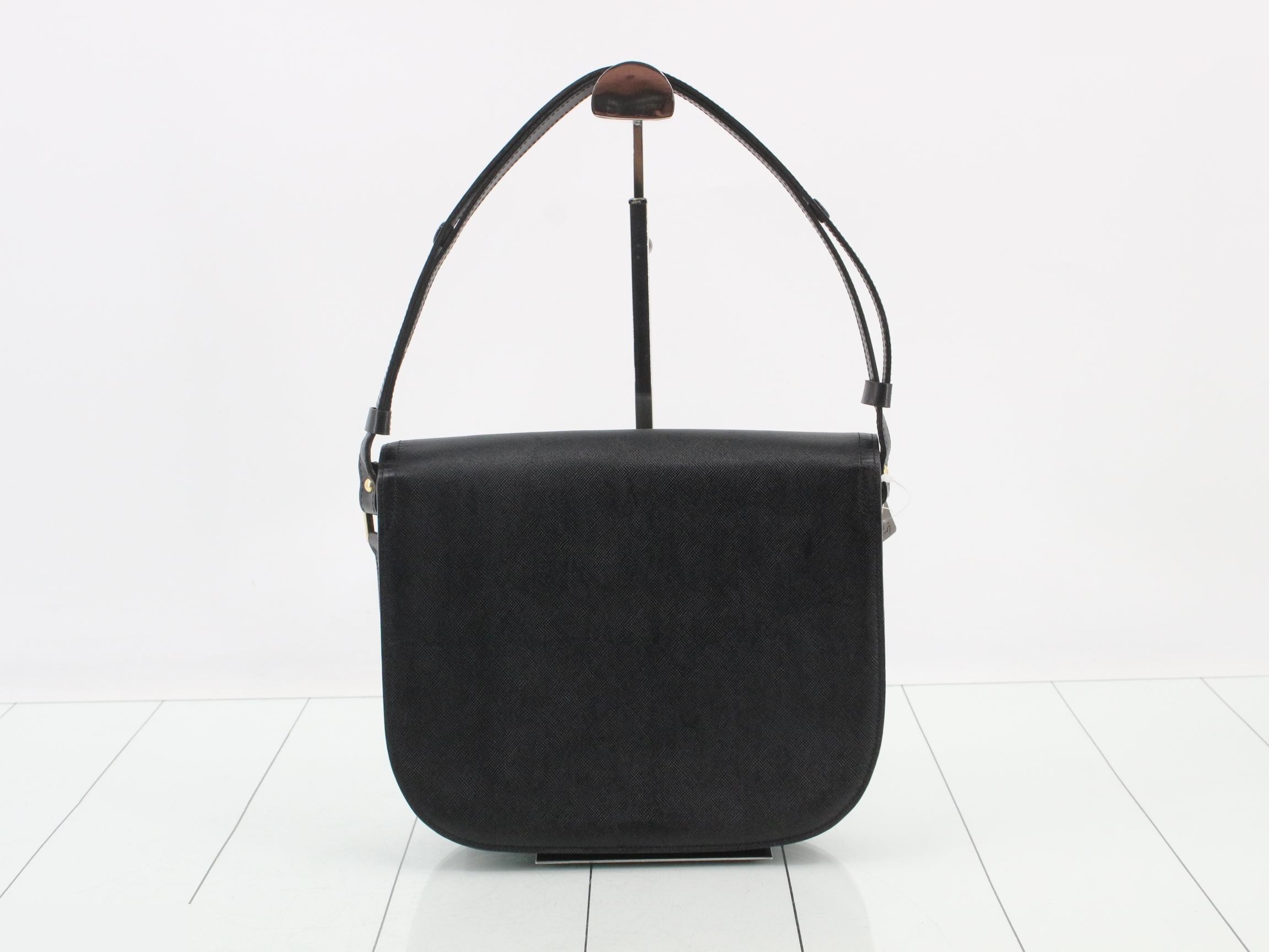 logo one-shoulder bag, leather, black, gold hardware — view 2