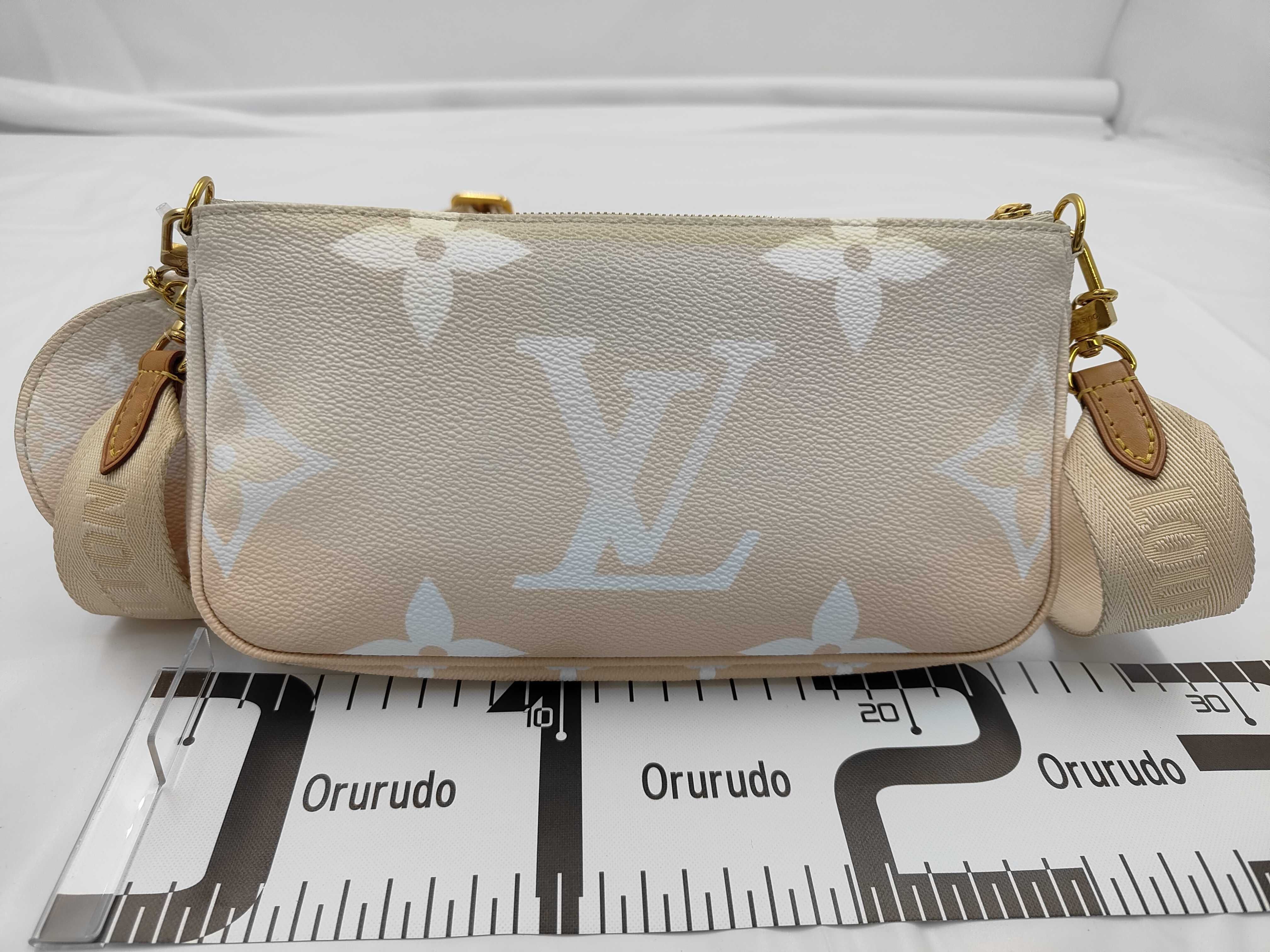 M57634 Giant Multi Pochette Accessoires Shoulder Bag — view 2