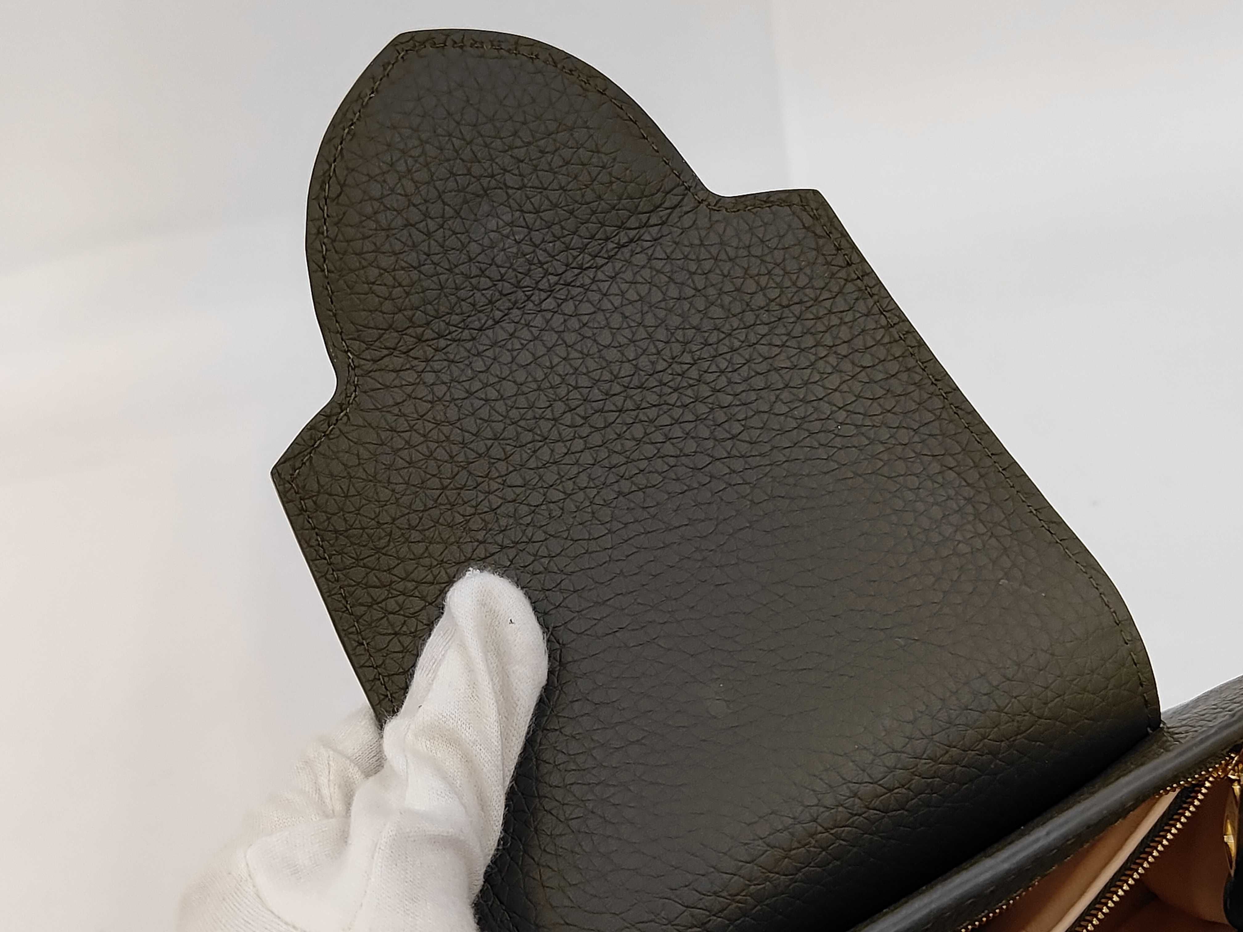 Taurillon Capucines BB M51791 Bag — view 9