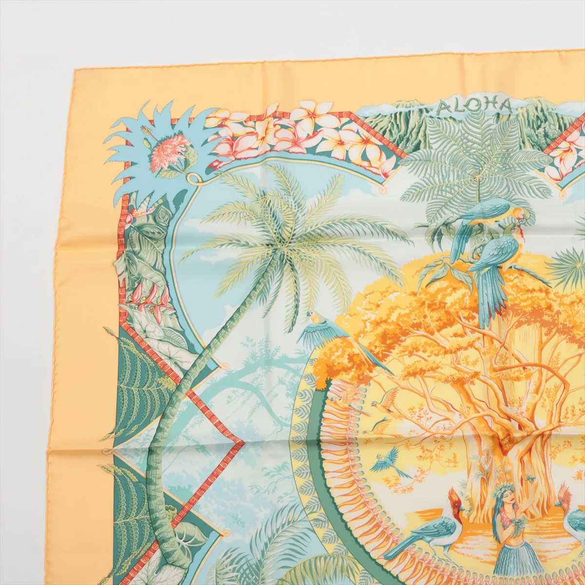 Carre 90 ALOHA Scarf Silk Yellow — view 2