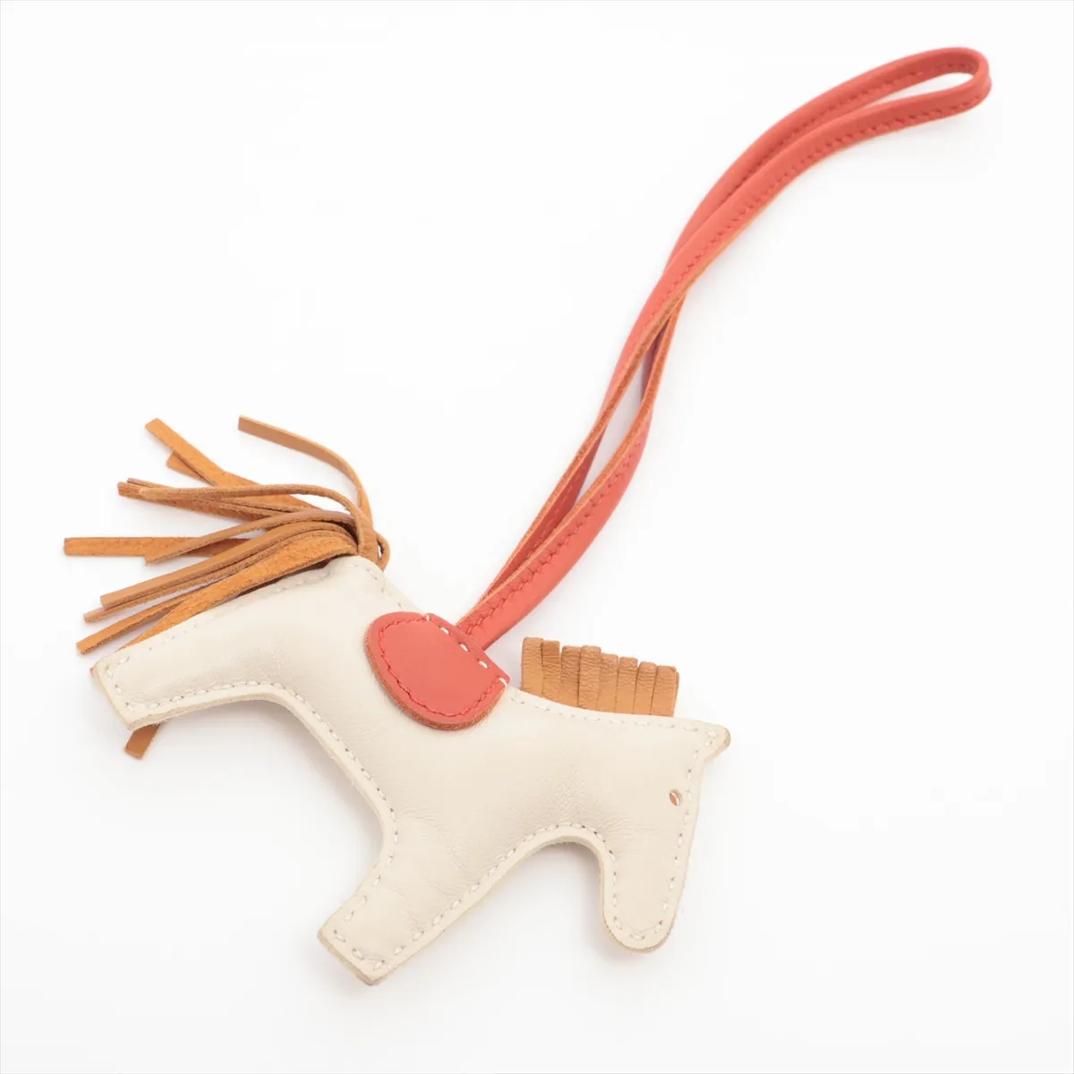 Rodeo Charm PM, Year: 2020. Charm in Agneau Milo, Craie x Sesame x Carnelian. Shows signs of wear, — view 2