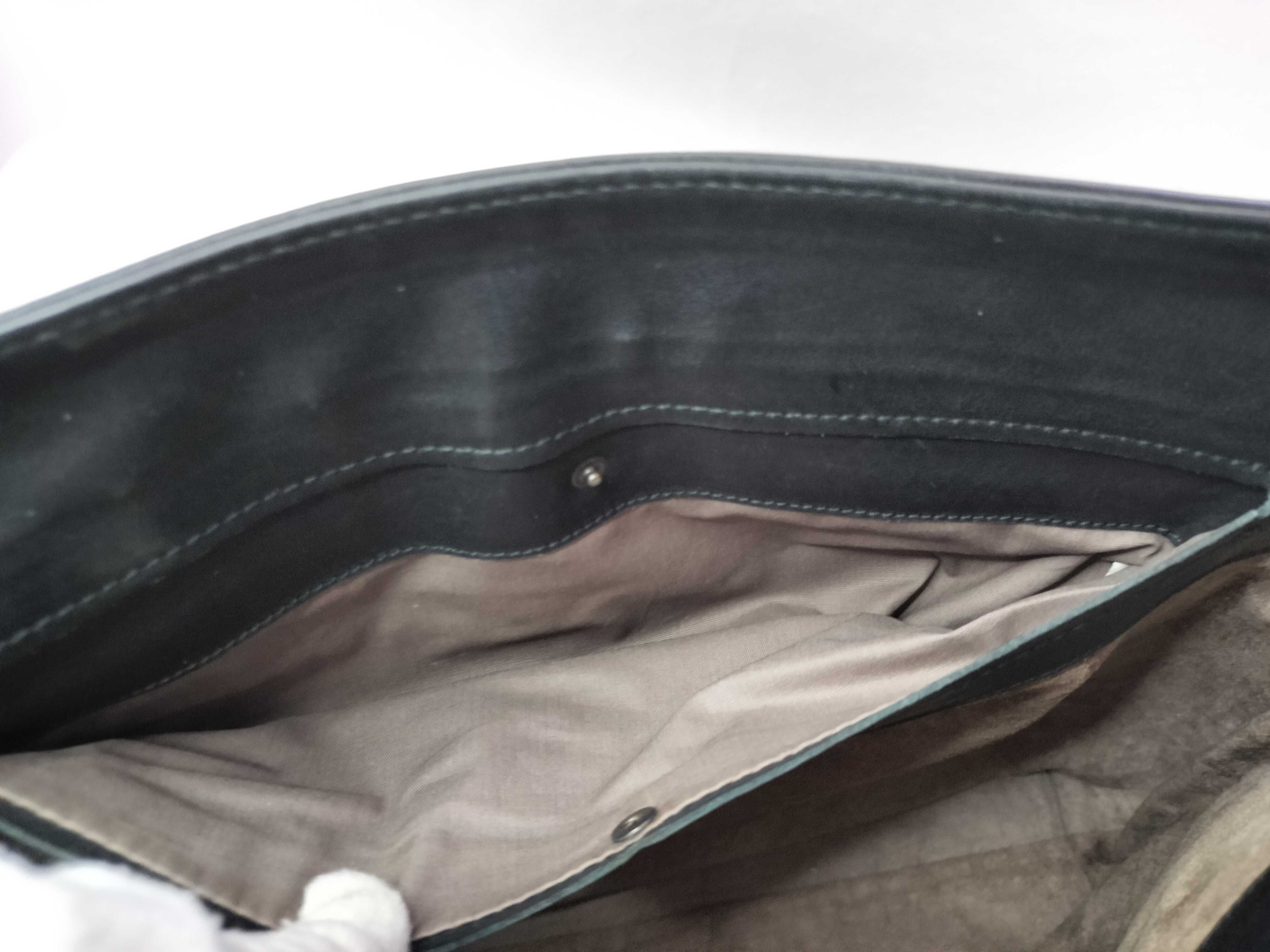 Intrecciato Shoulder Bag, Black Messenger Bag — view 15