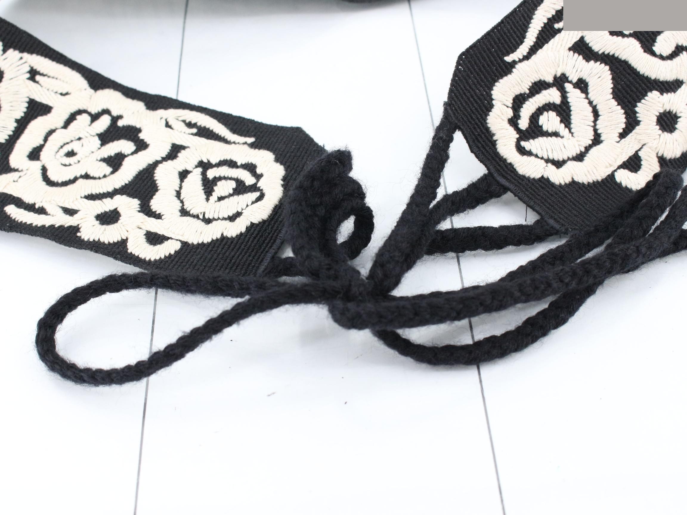 Other lines: Small items, accessories, belts — view 3