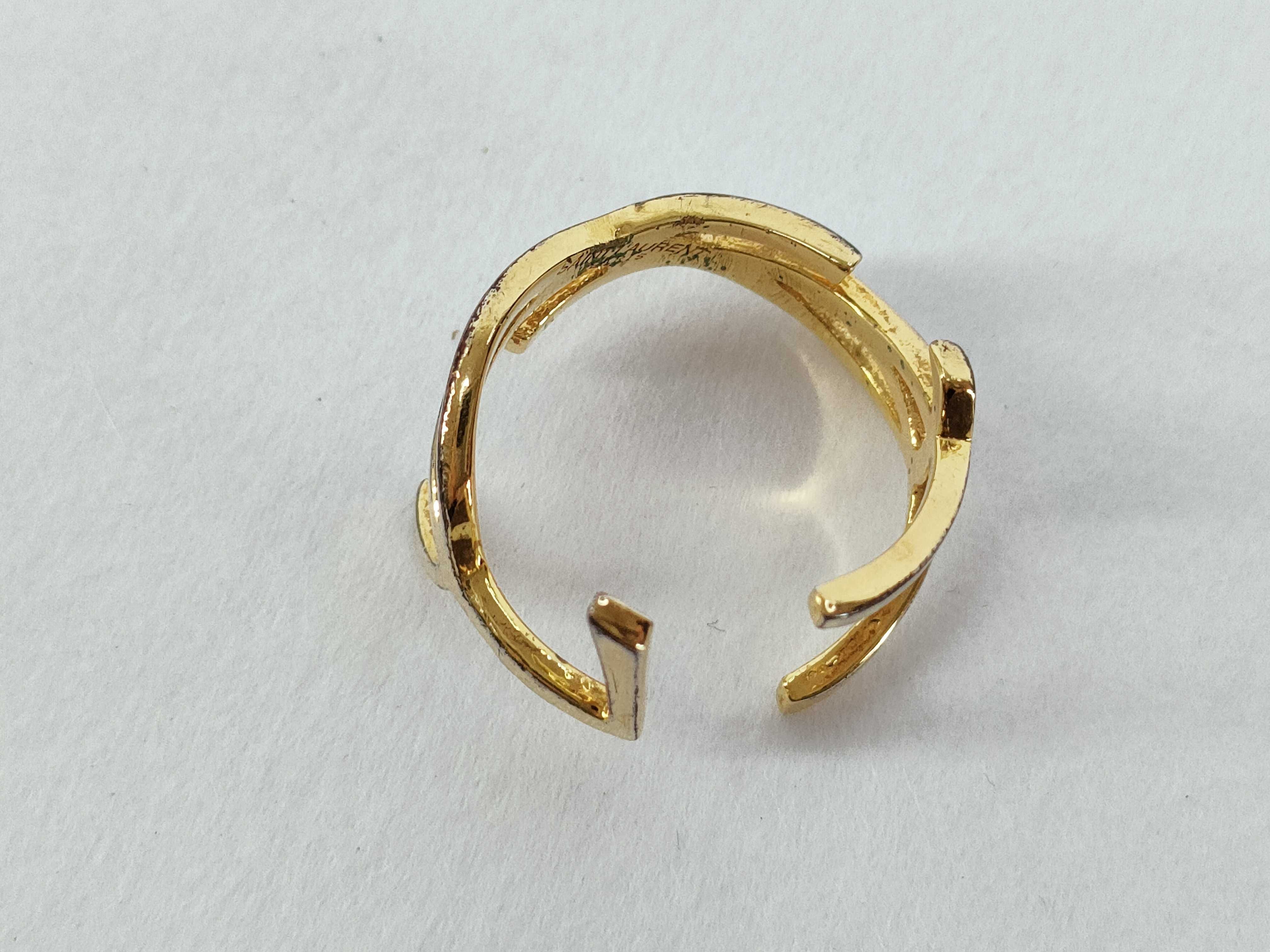 Cassandra Logo Ring — view 4