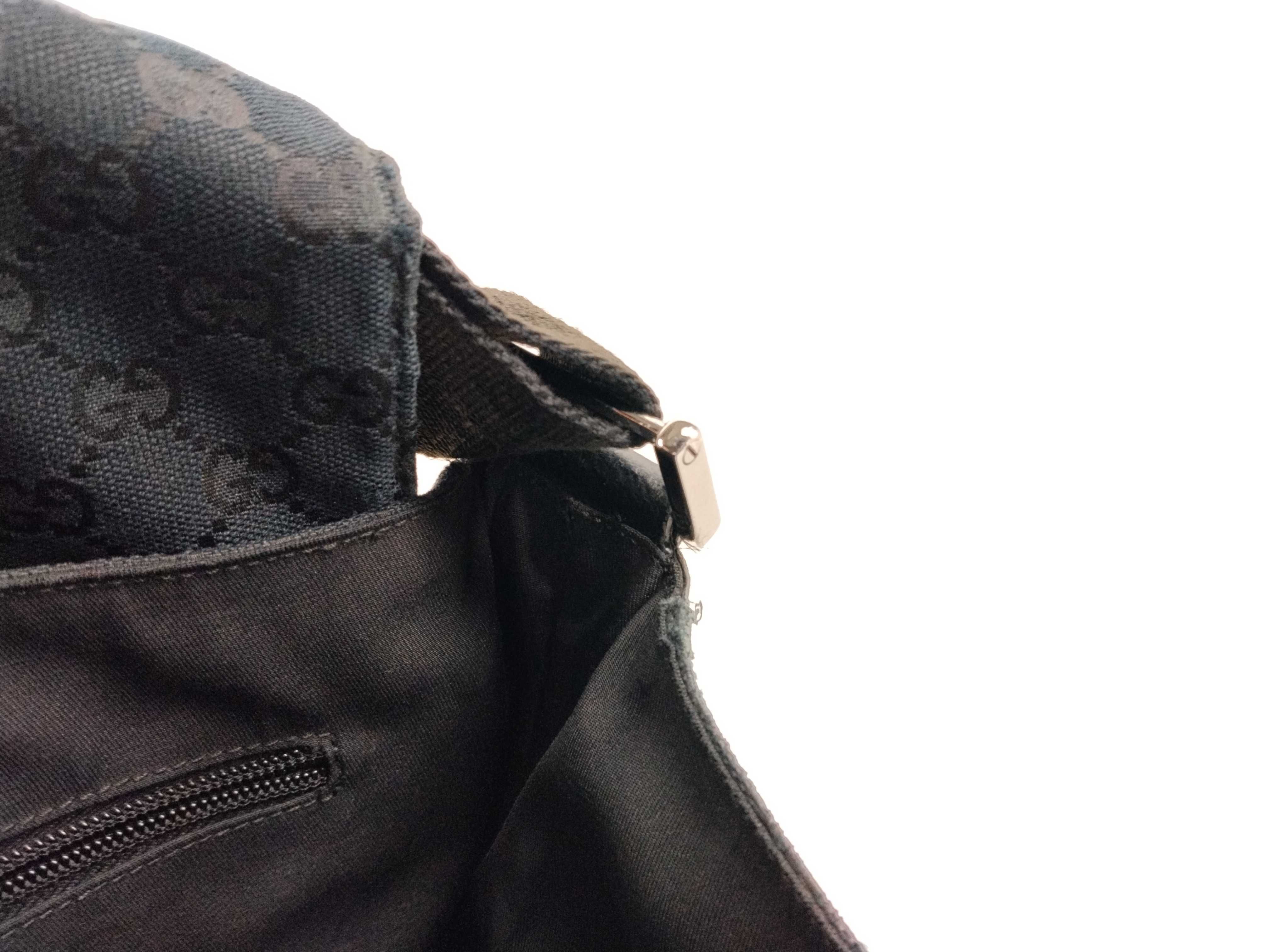 GG Canvas Shoulder Bag — view 11