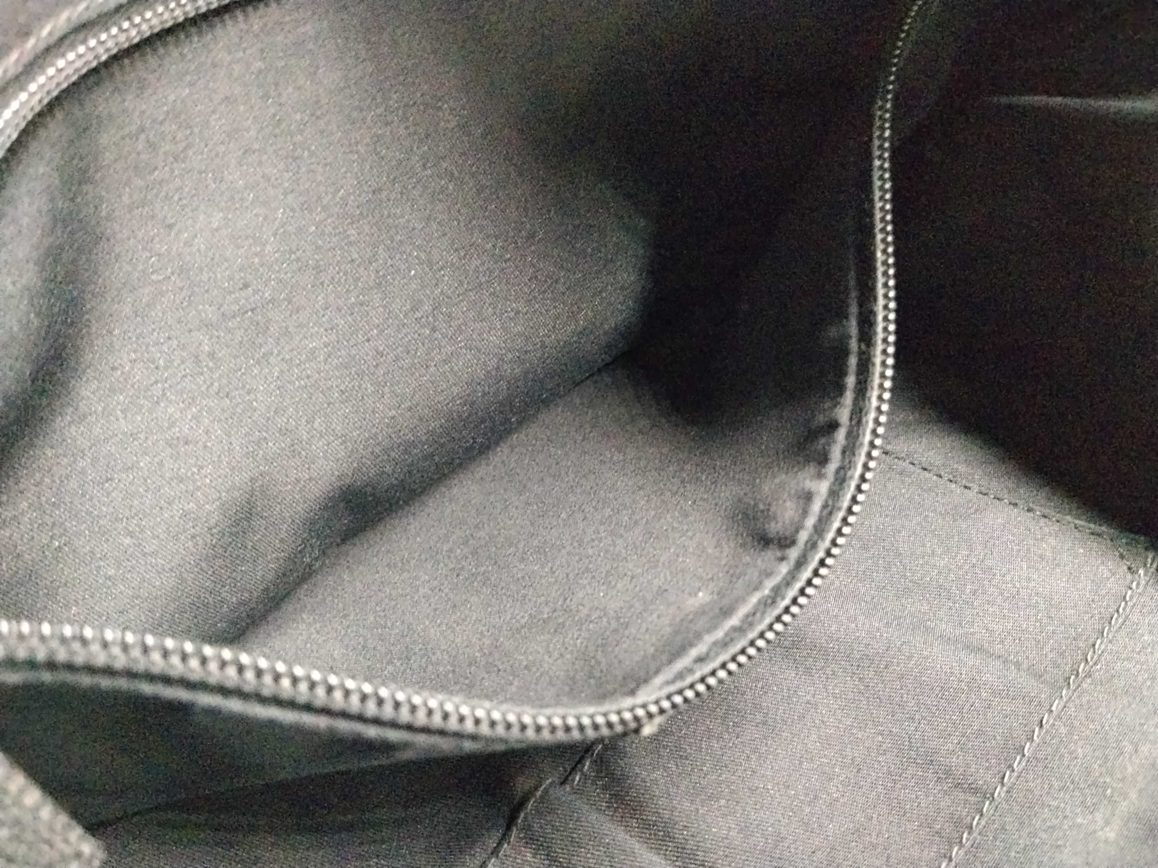 GG Canvas Shoulder Bag — view 12
