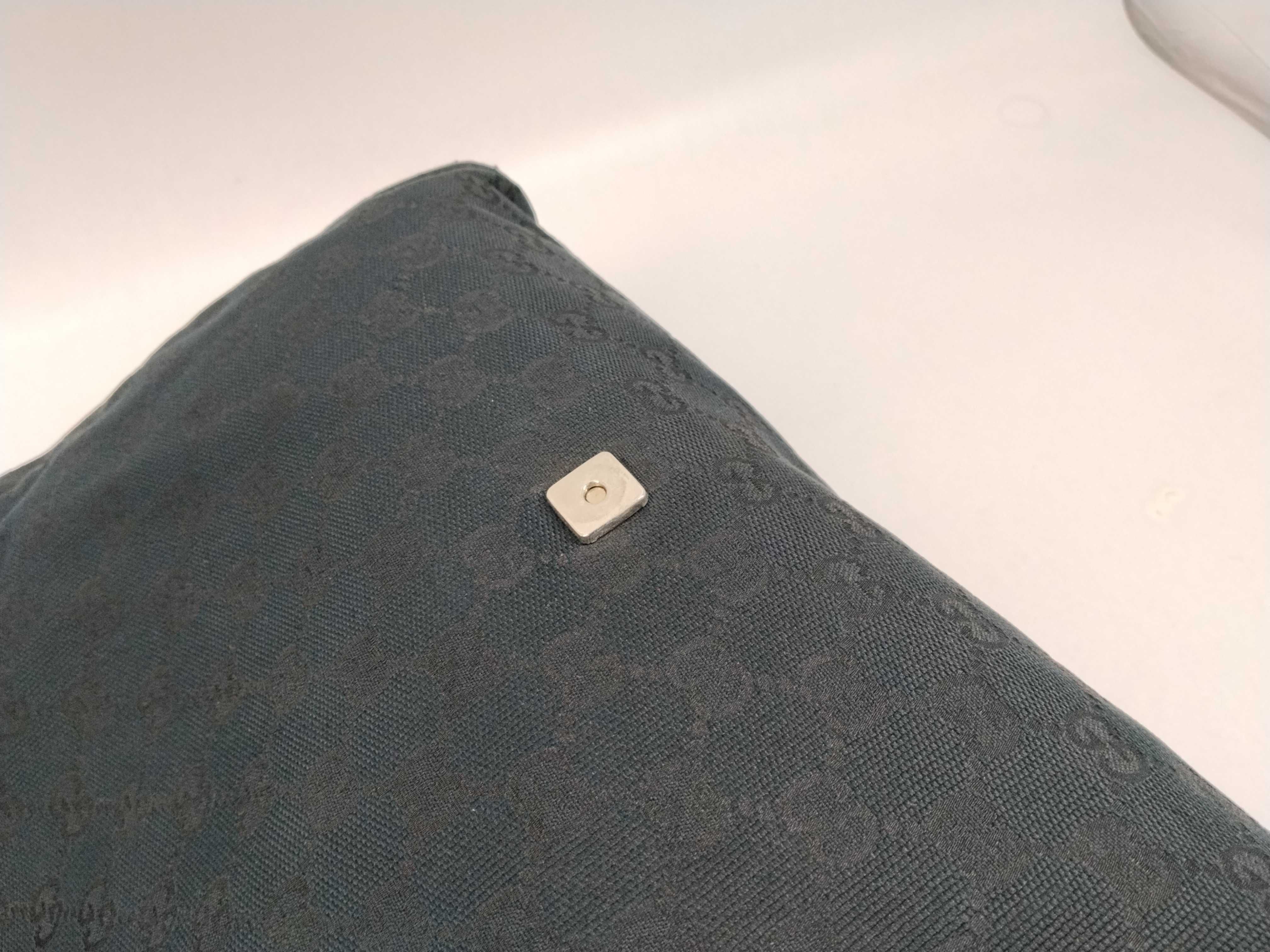 GG Canvas Shoulder Bag — view 8