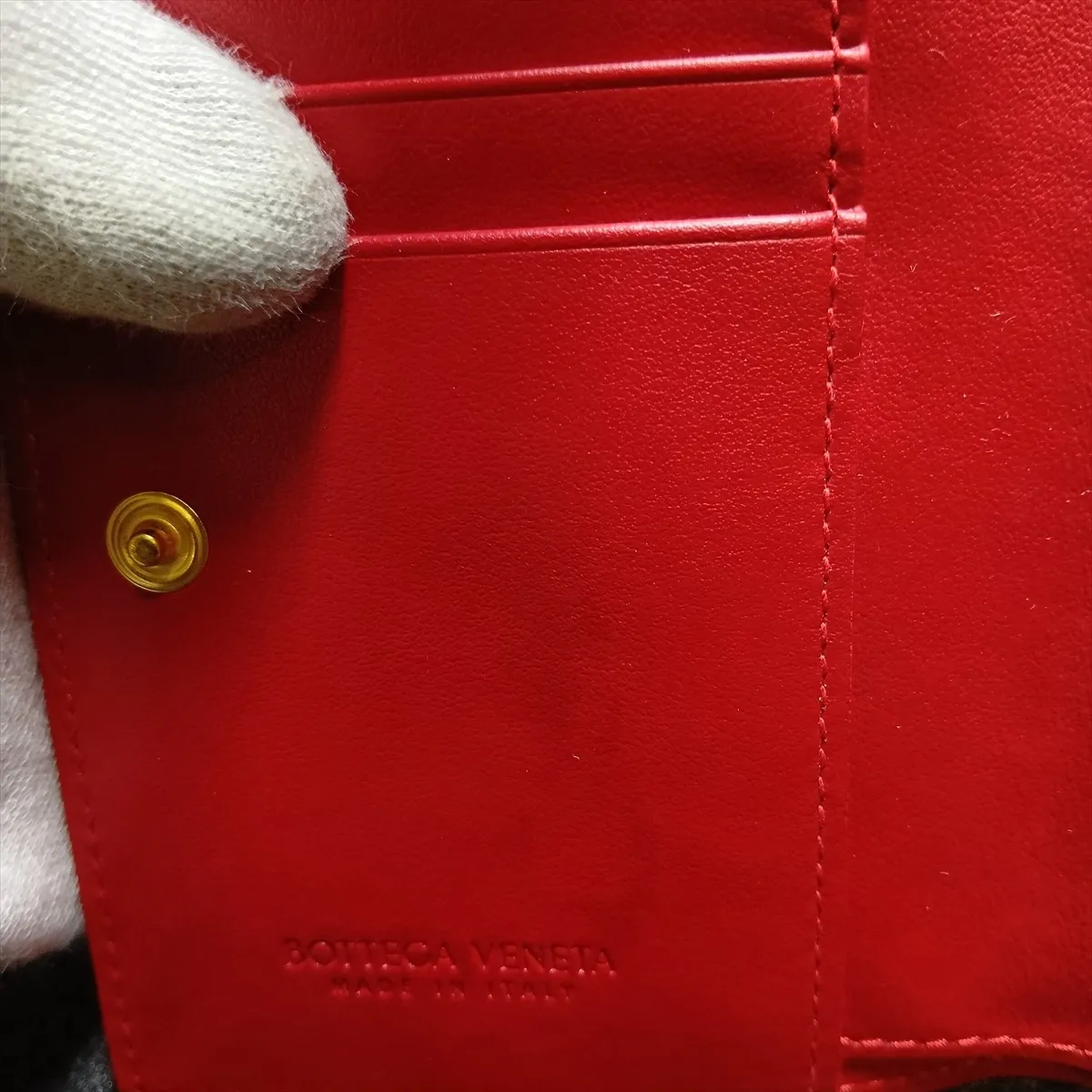 Intrecciato Leather Compact Wallet Red — view 8