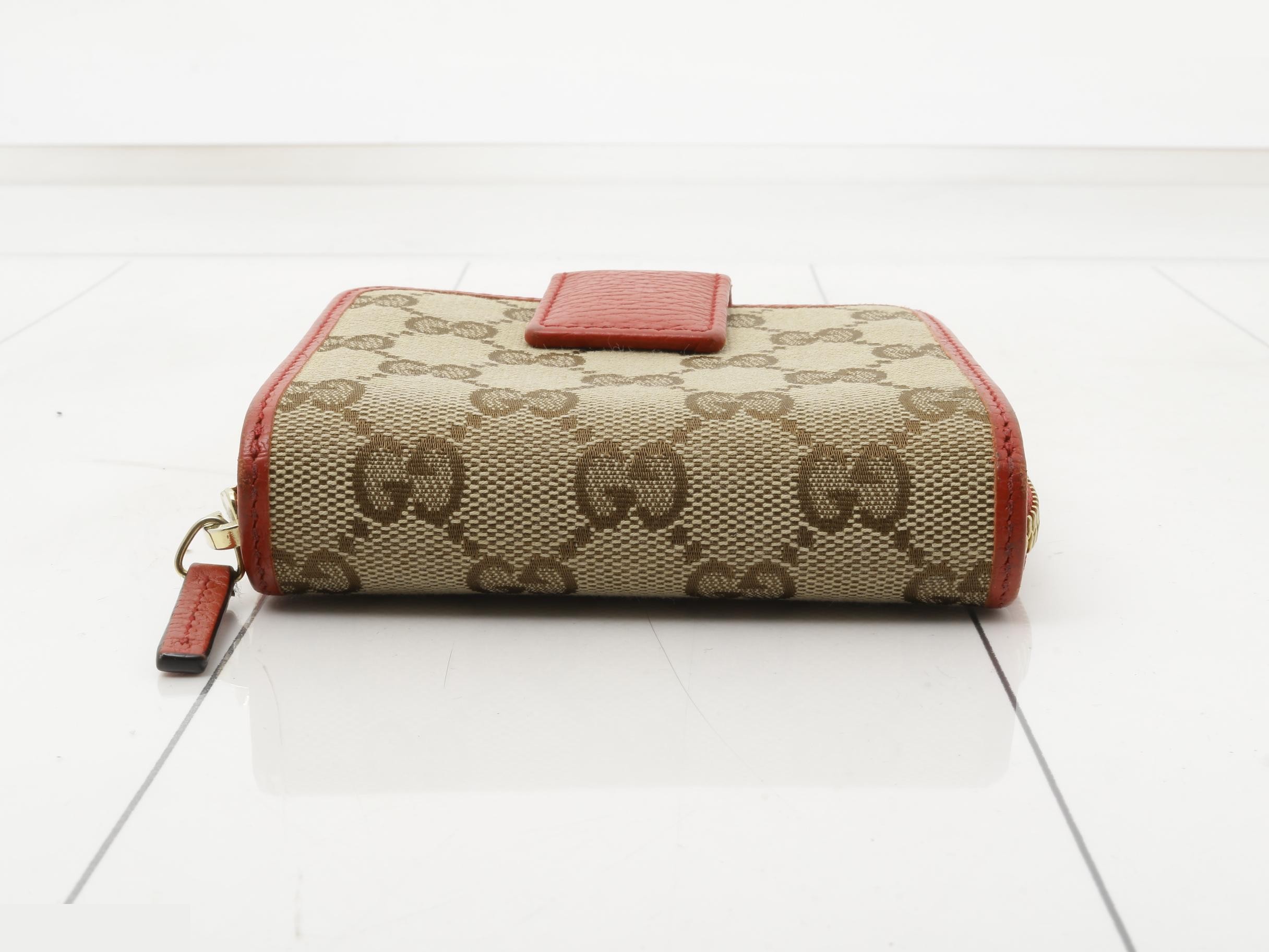 GG Canvas Round Zipper Wallet, Beige/Red, Canvas/Leather — view 3
