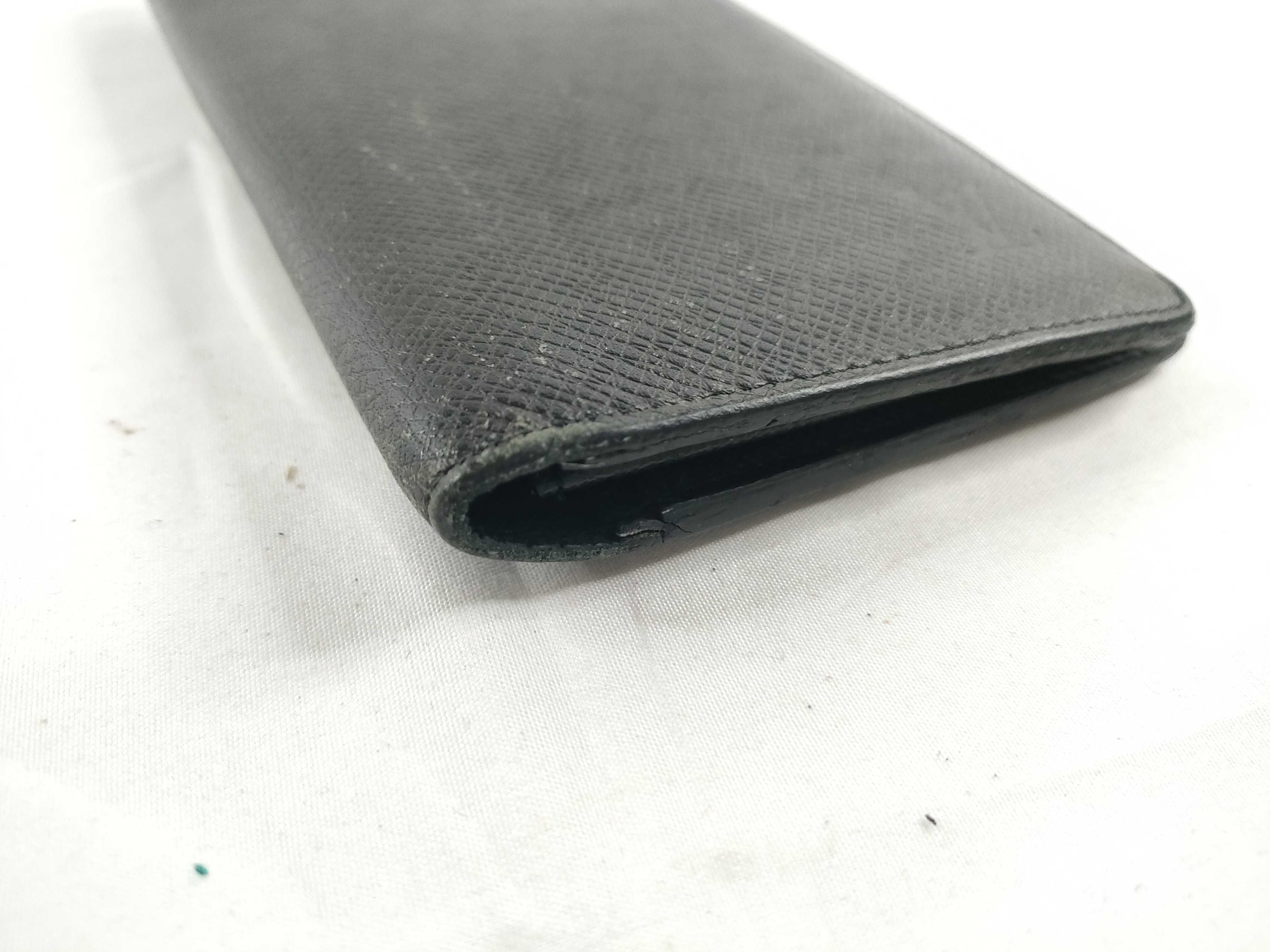 Taiga Louis Vuitton Portefeuille Long Billfold — view 4