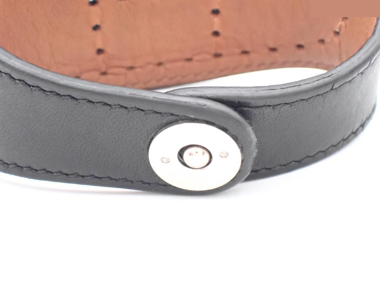 Leather bangle, wrist circumference approximately 16 cm — view 3