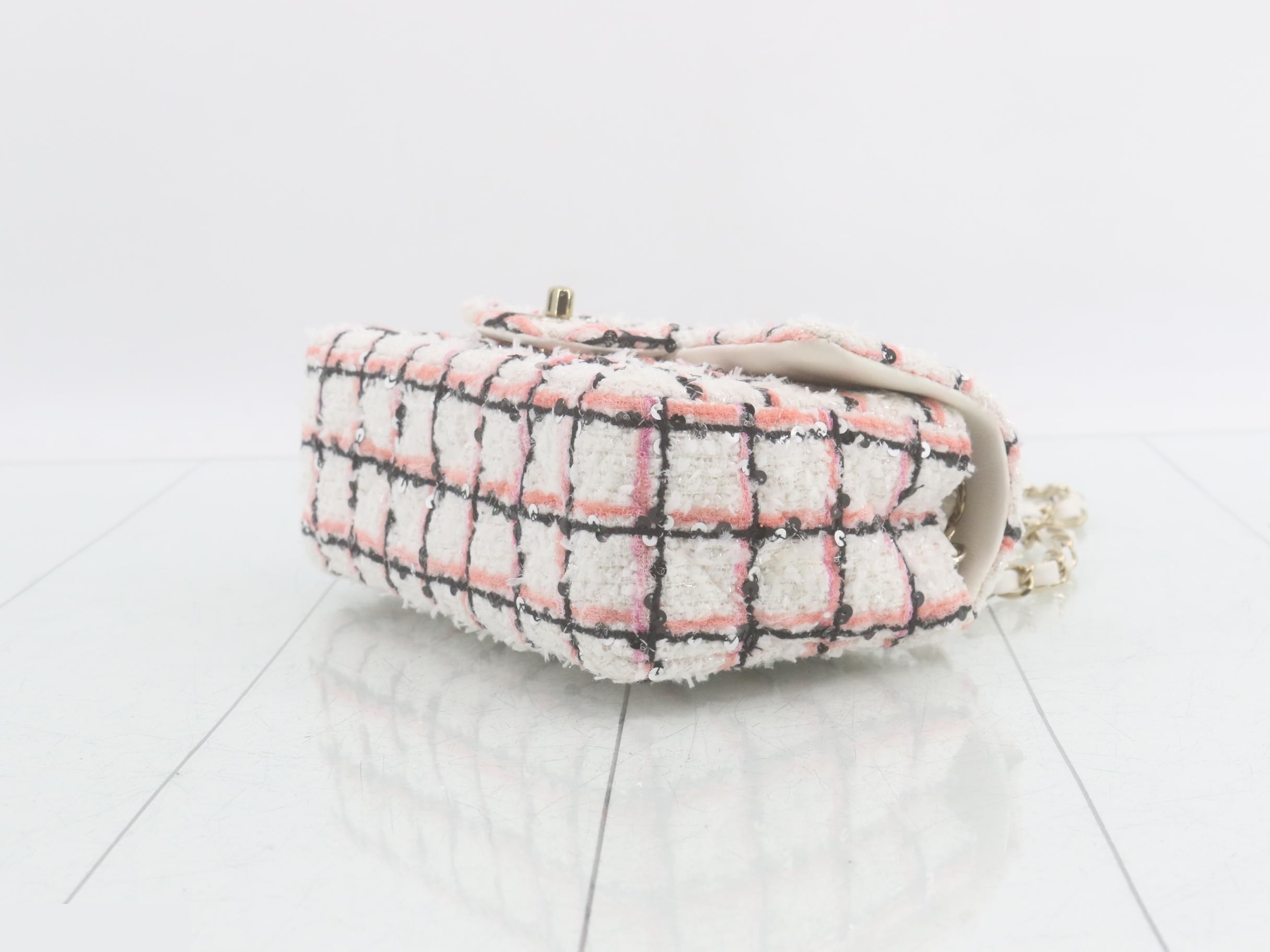 Matelassé Tweed Shoulder Bag — view 6