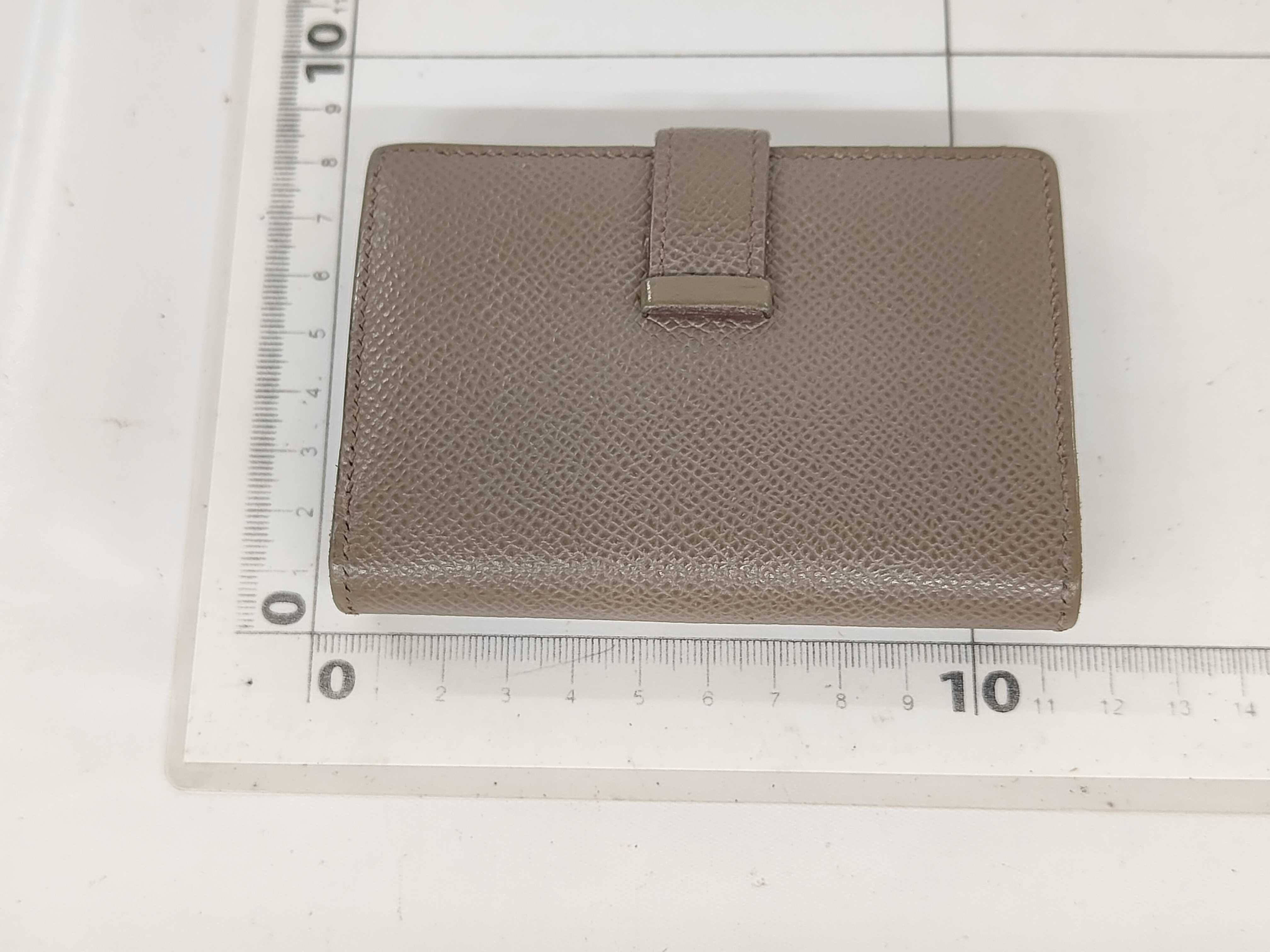 Bearn Mini Wallet, Veau Epsom Leather, Etoupe, Y Stamp — view 2