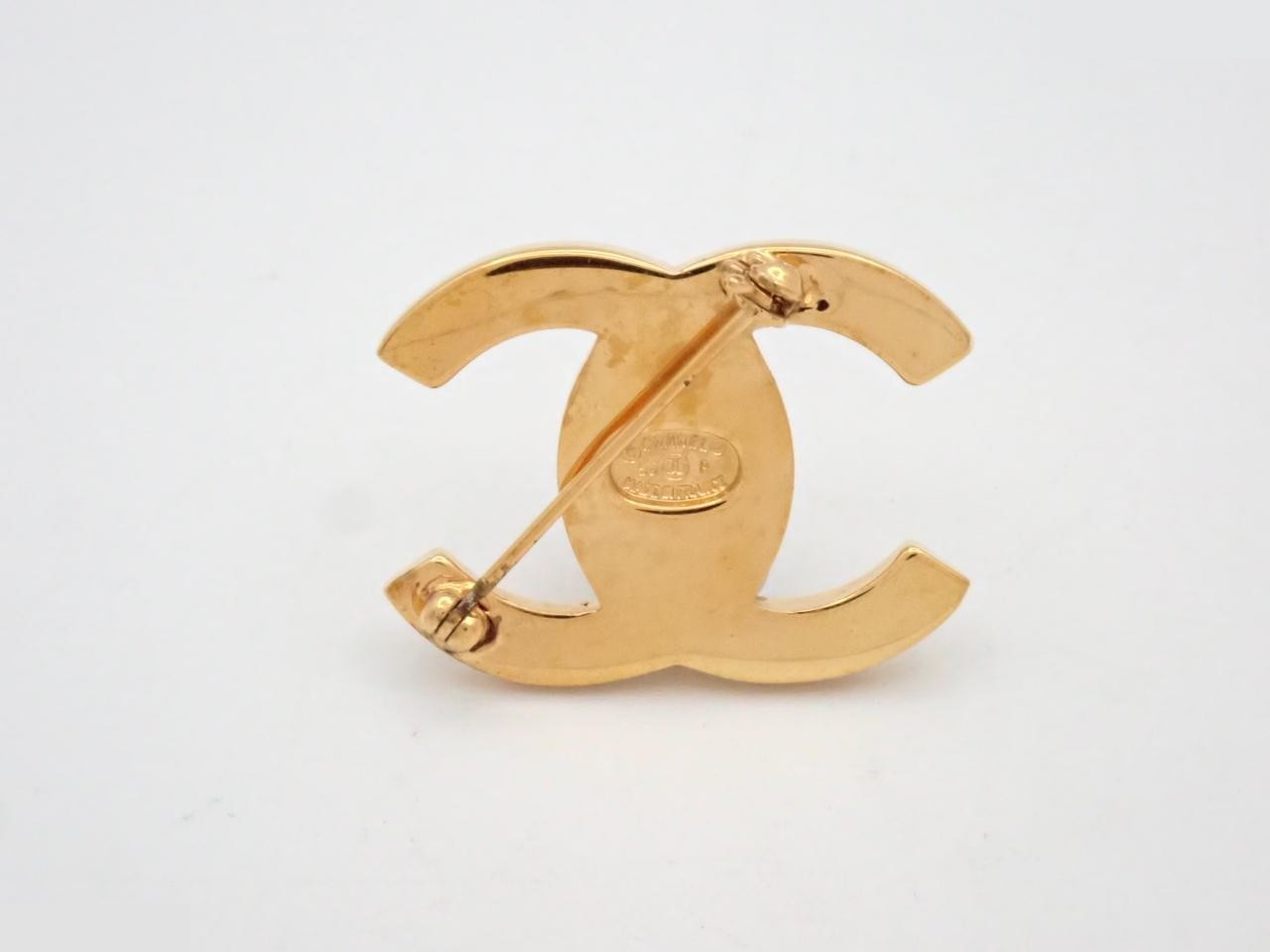 GP Brooch — view 2