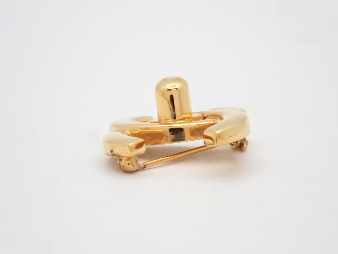 GP Brooch — view 3