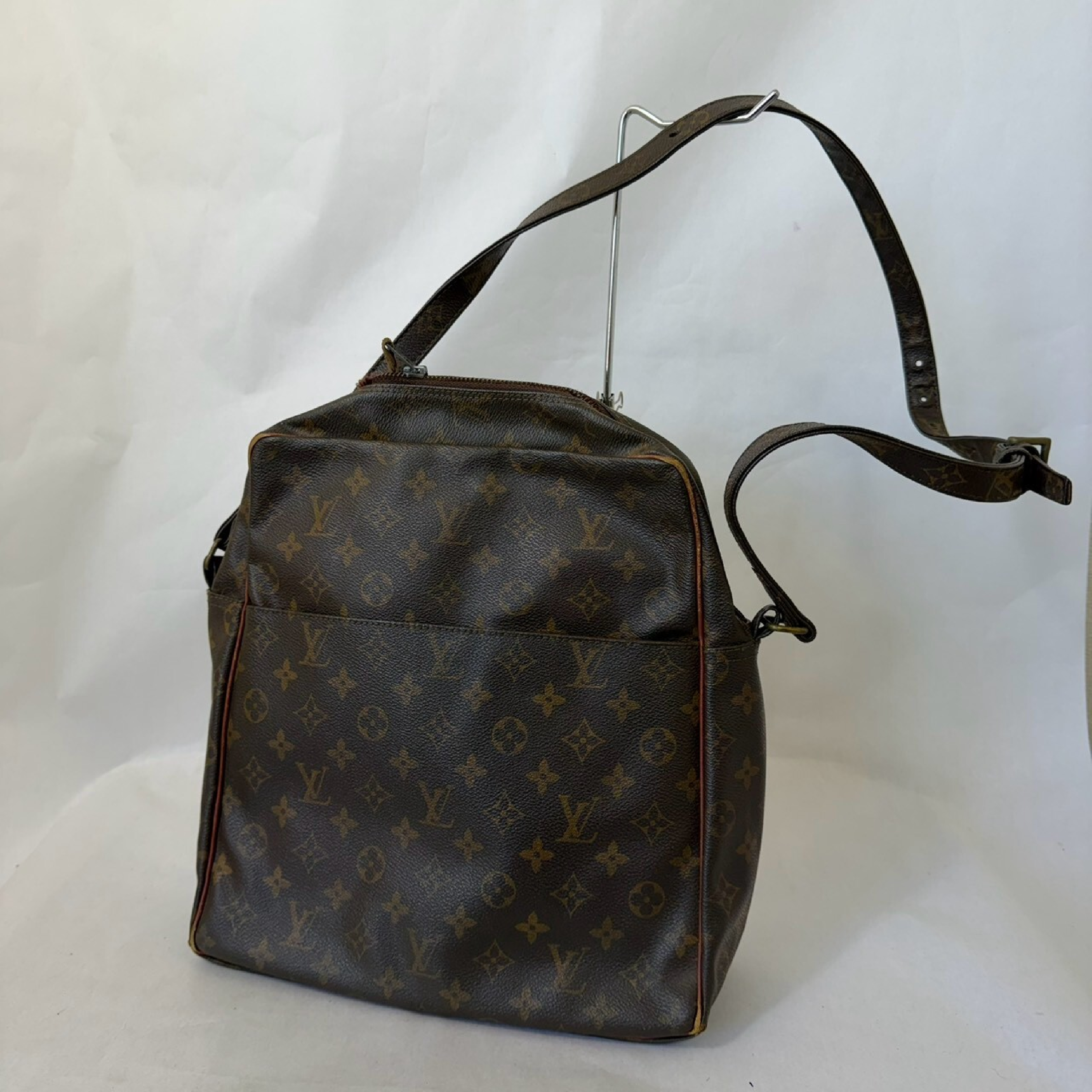LV All-over Monogram Pattern Bag Marceau Shoulder Bag