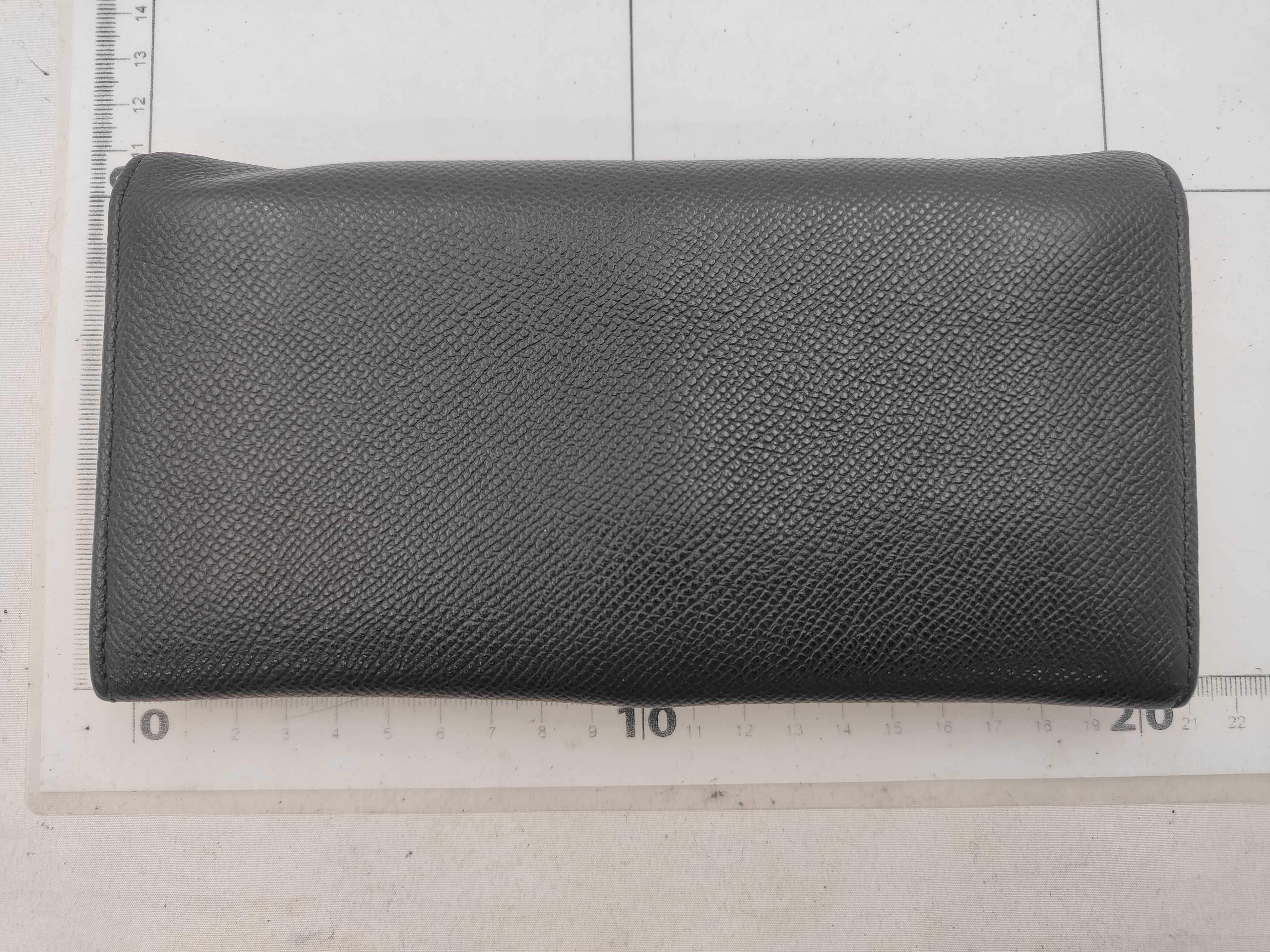 B.zero1 Long Wallet — view 2