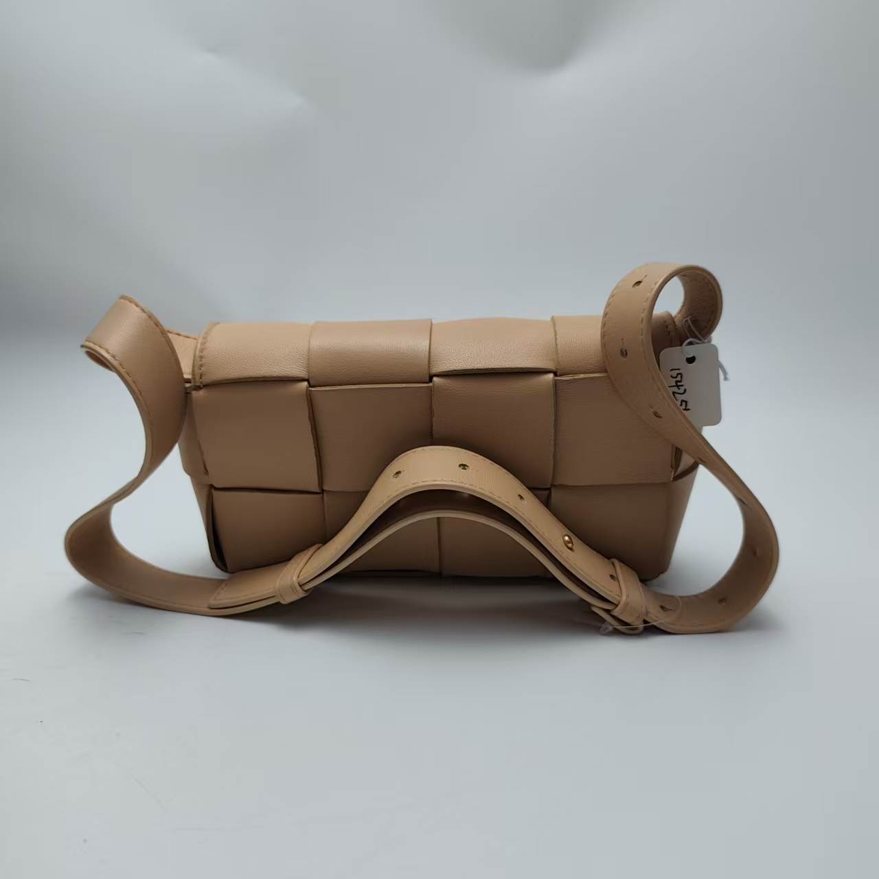 【*Shipped from: China*】BOTTEGA VENETA Cassette Lambskin Shoulder Bag — view 2
