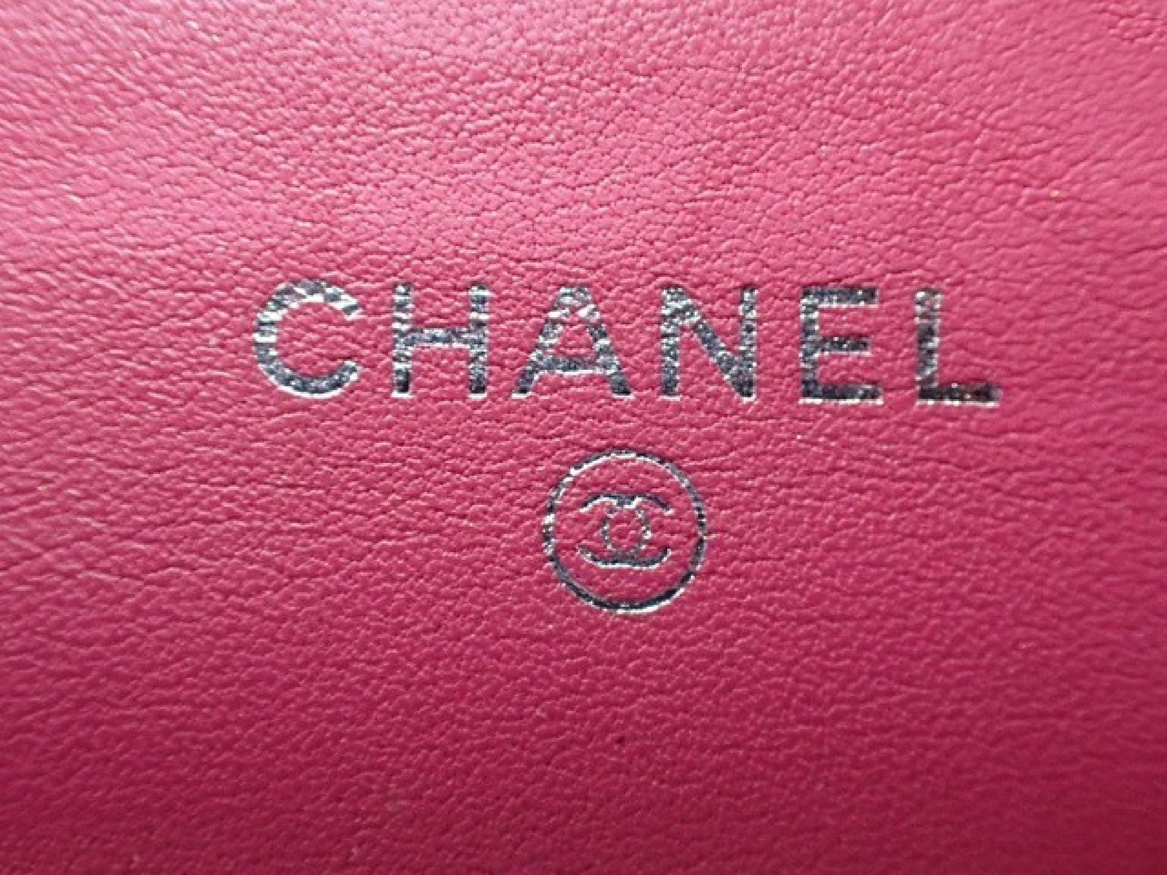 Camellia Seal G Card Chain Wallet Shoulder Bag — view 11