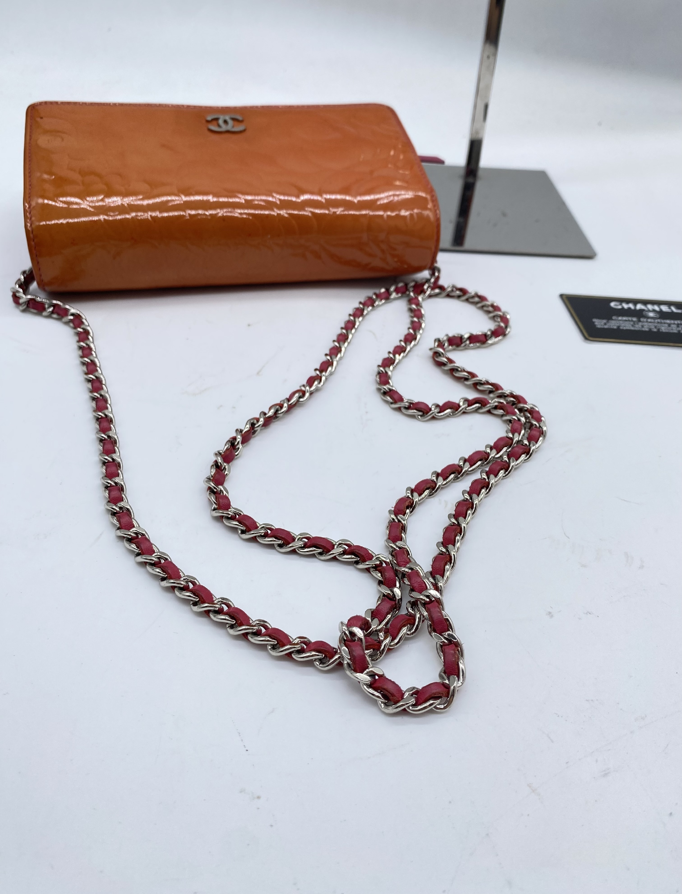 Camellia Seal G Card Chain Wallet Shoulder Bag — view 7