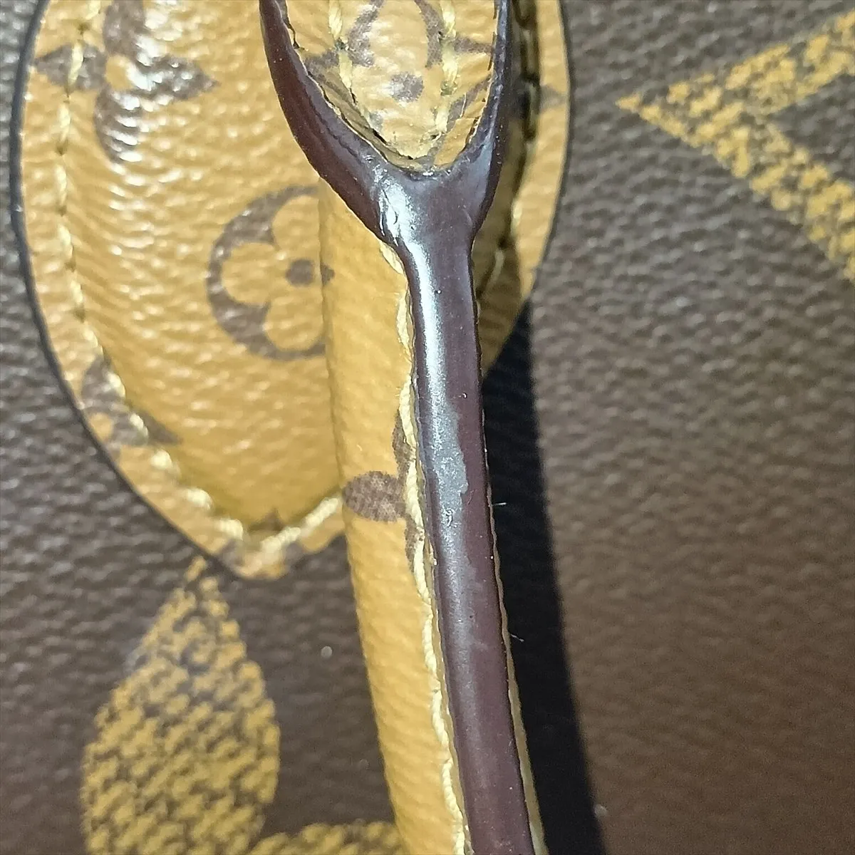 Giant Monogram Reverse OnTheGo GM M45320 FN0271 Brown (RFID detected) — view 14