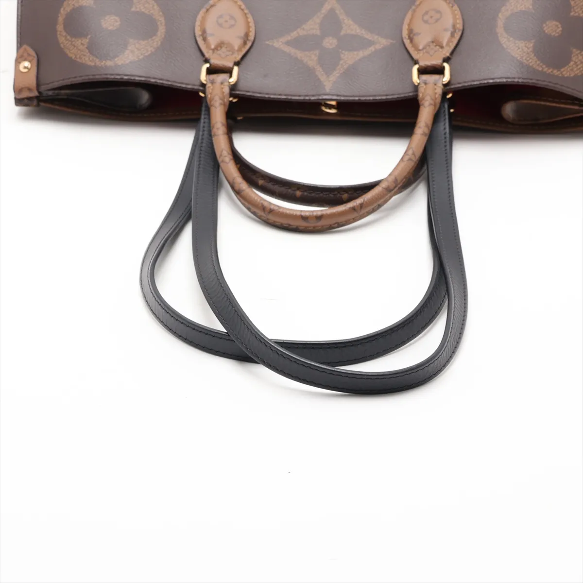 Giant Monogram Reverse OnTheGo GM M45320 FN0271 Brown (RFID detected) — view 5