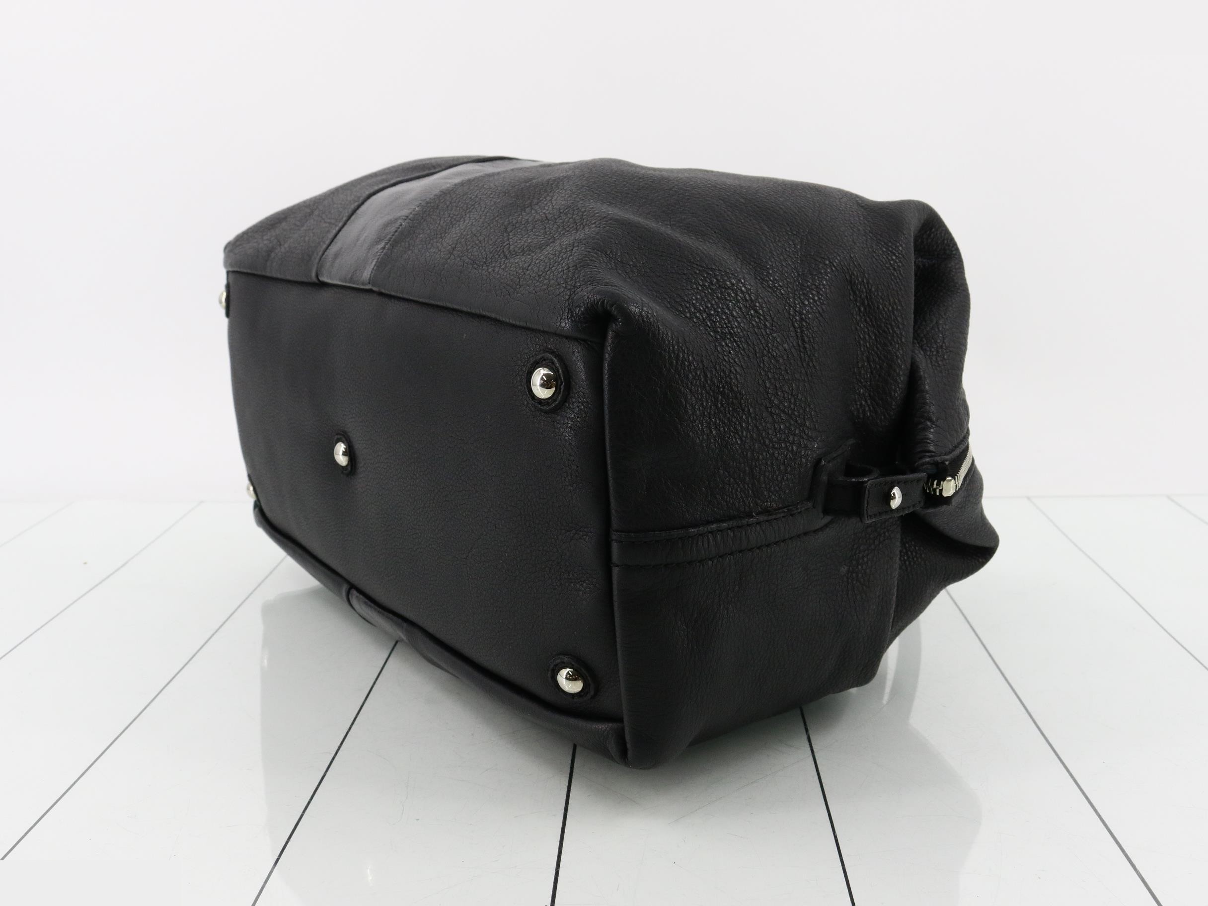 Boston bag, easy to use, enamel/patent leather, black. — view 6