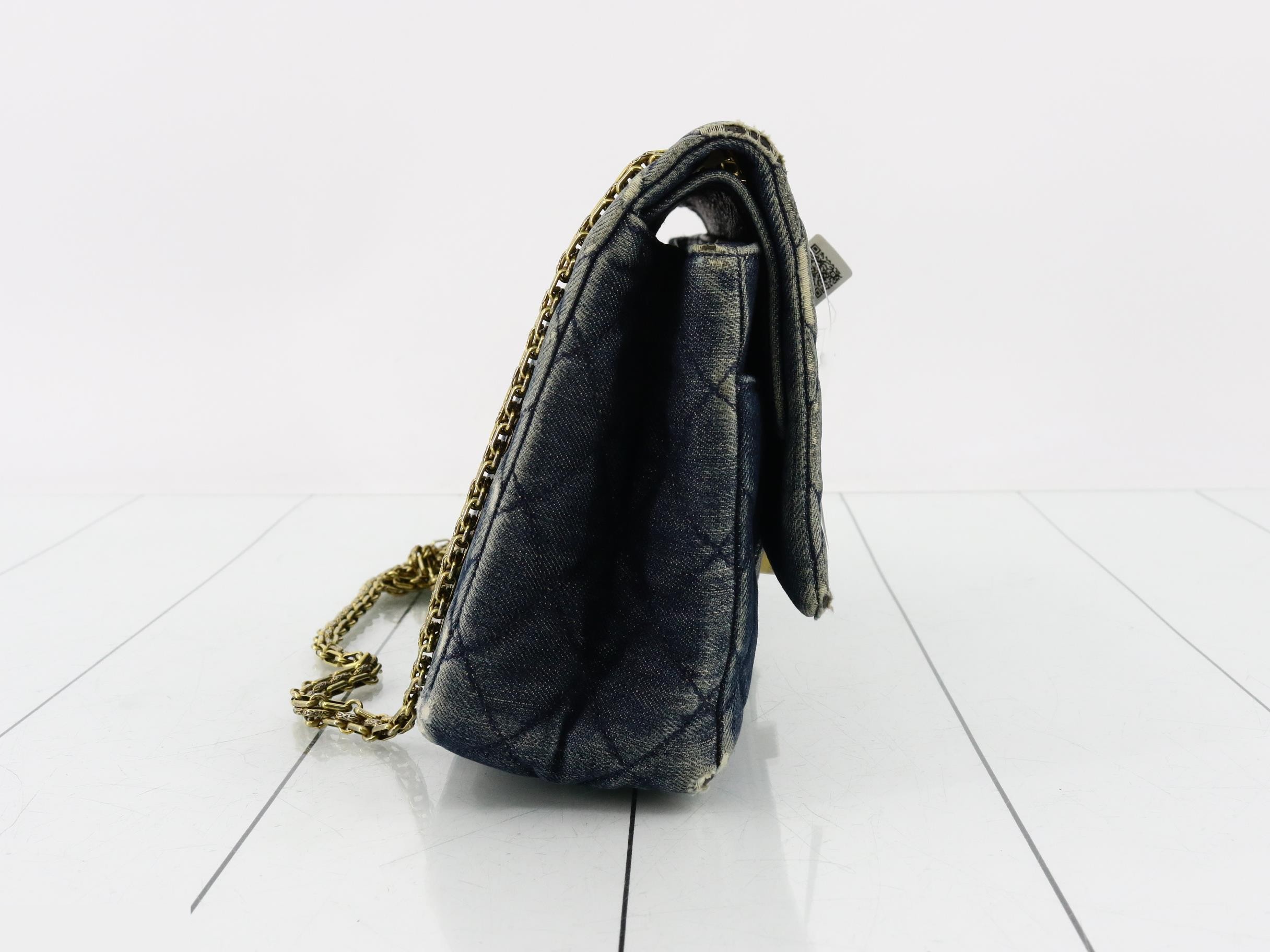Shoulder bag — view 4