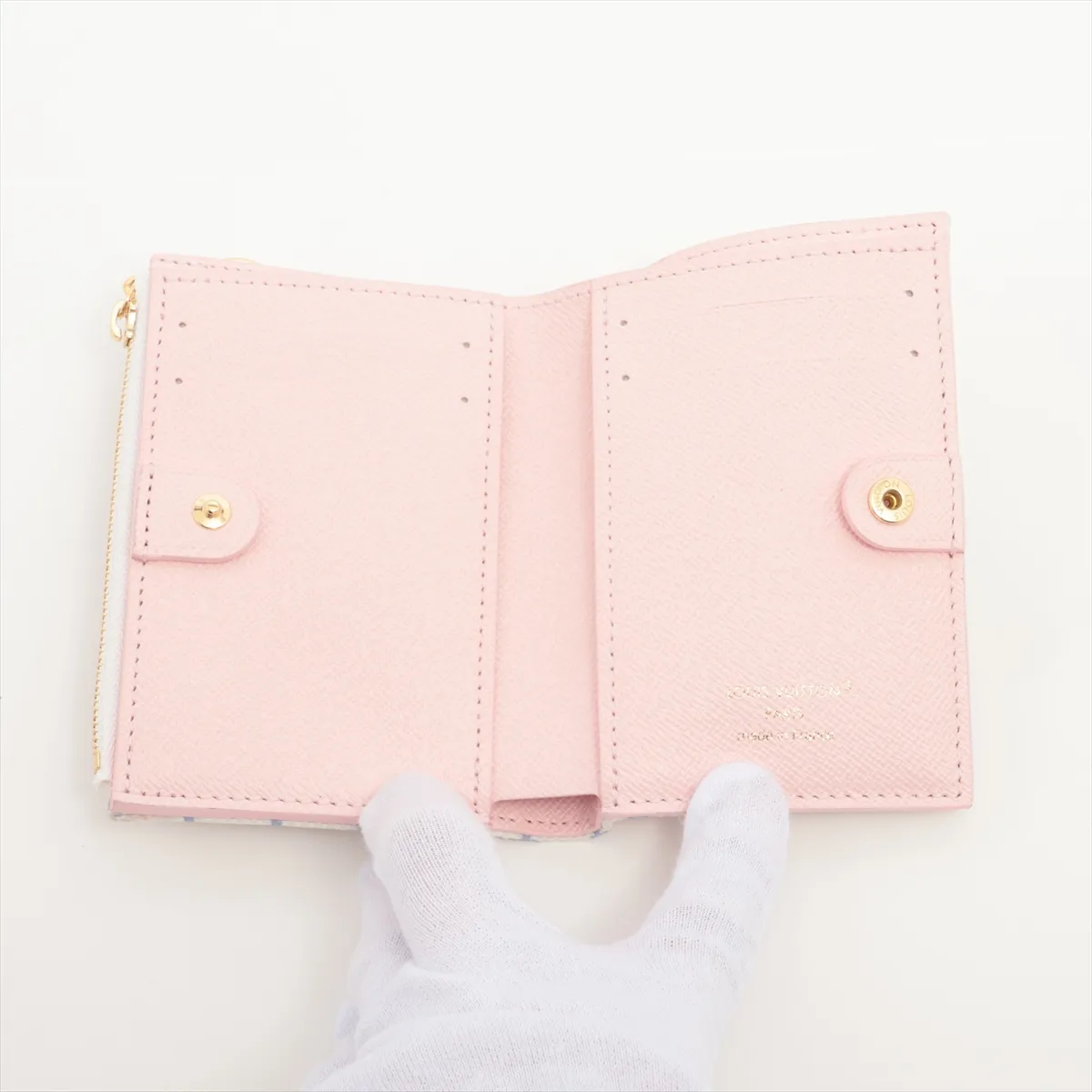 LV stamp Portefeuille Lisa - Pink Compact Wallet M29028 (RFID detected) — view 3