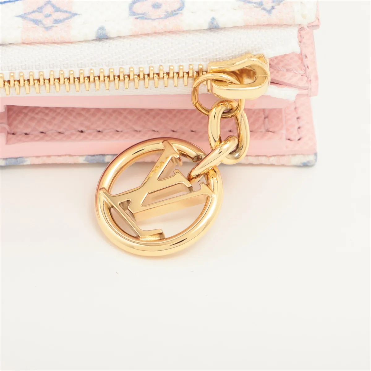 LV stamp Portefeuille Lisa - Pink Compact Wallet M29028 (RFID detected) — view 7