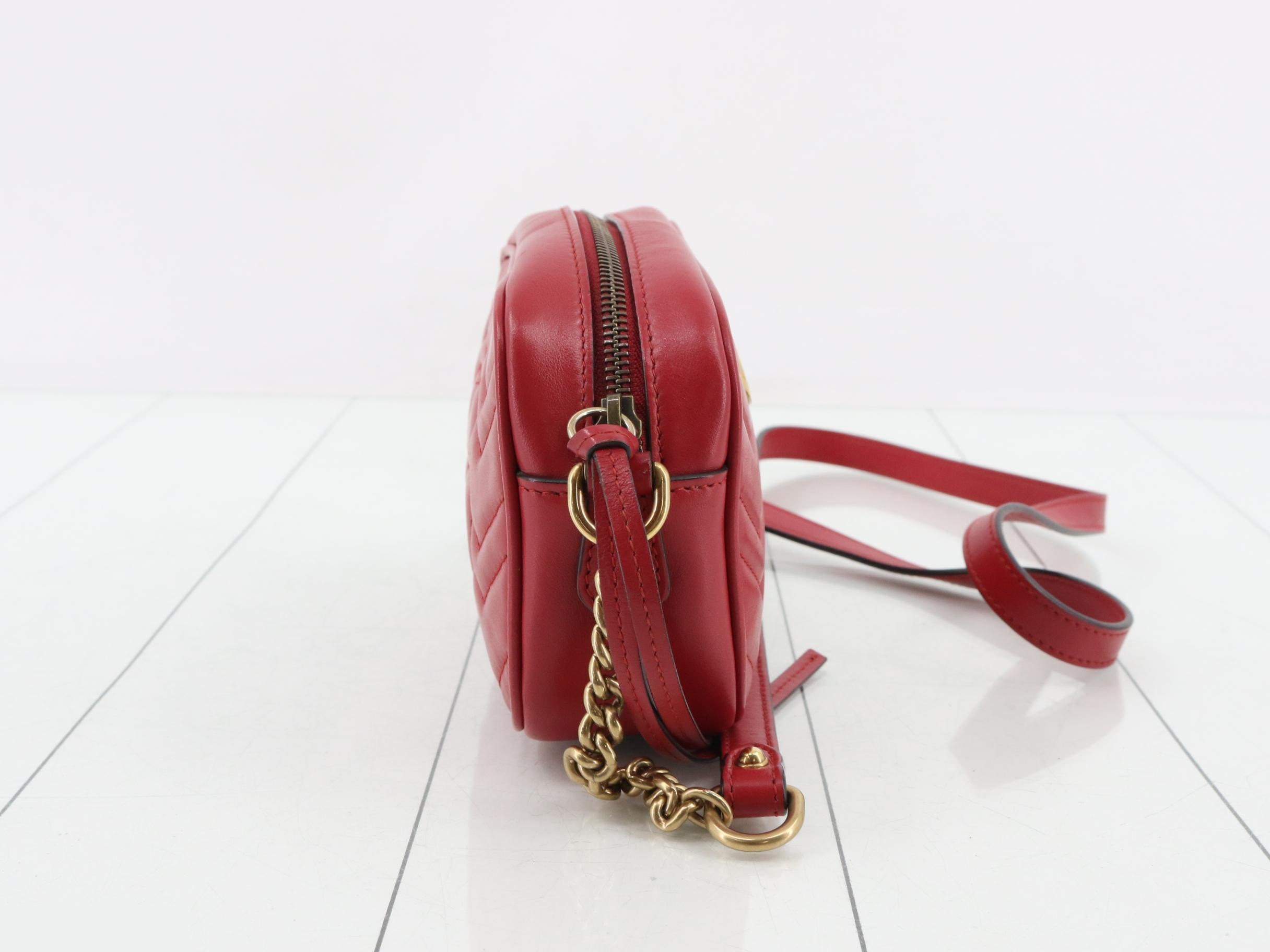 GG Quilted Interlocking Shoulder Bag, Red — view 4