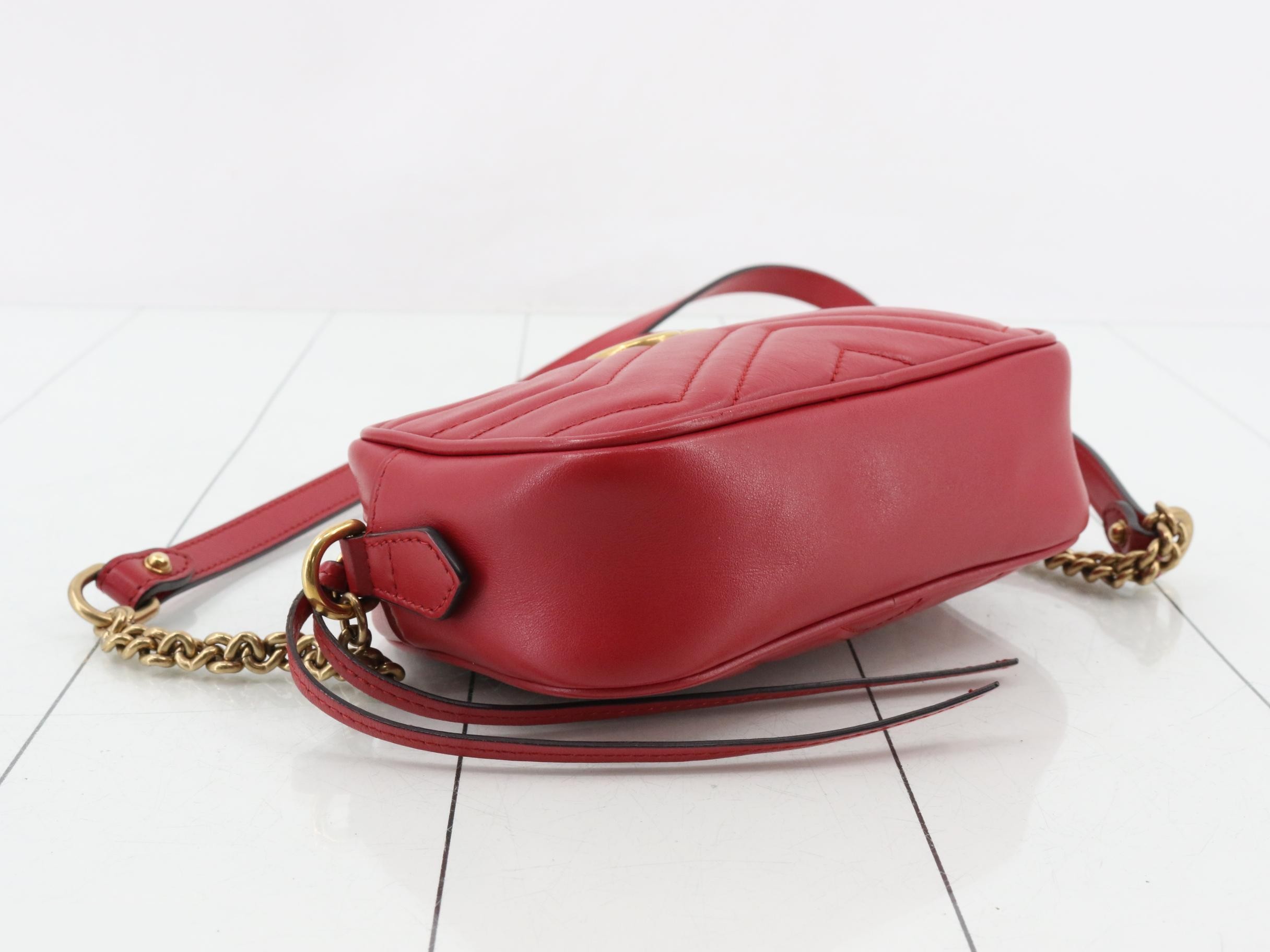 GG Quilted Interlocking Shoulder Bag, Red — view 5