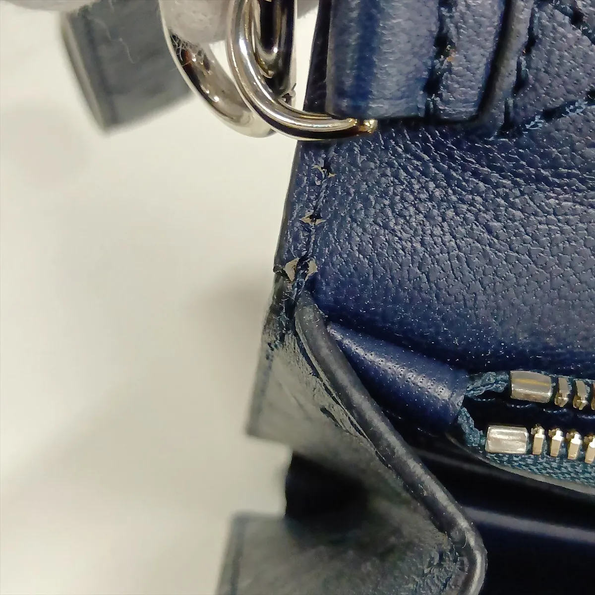 Ostrich Pochette Thames - TR1128 Navy — view 12